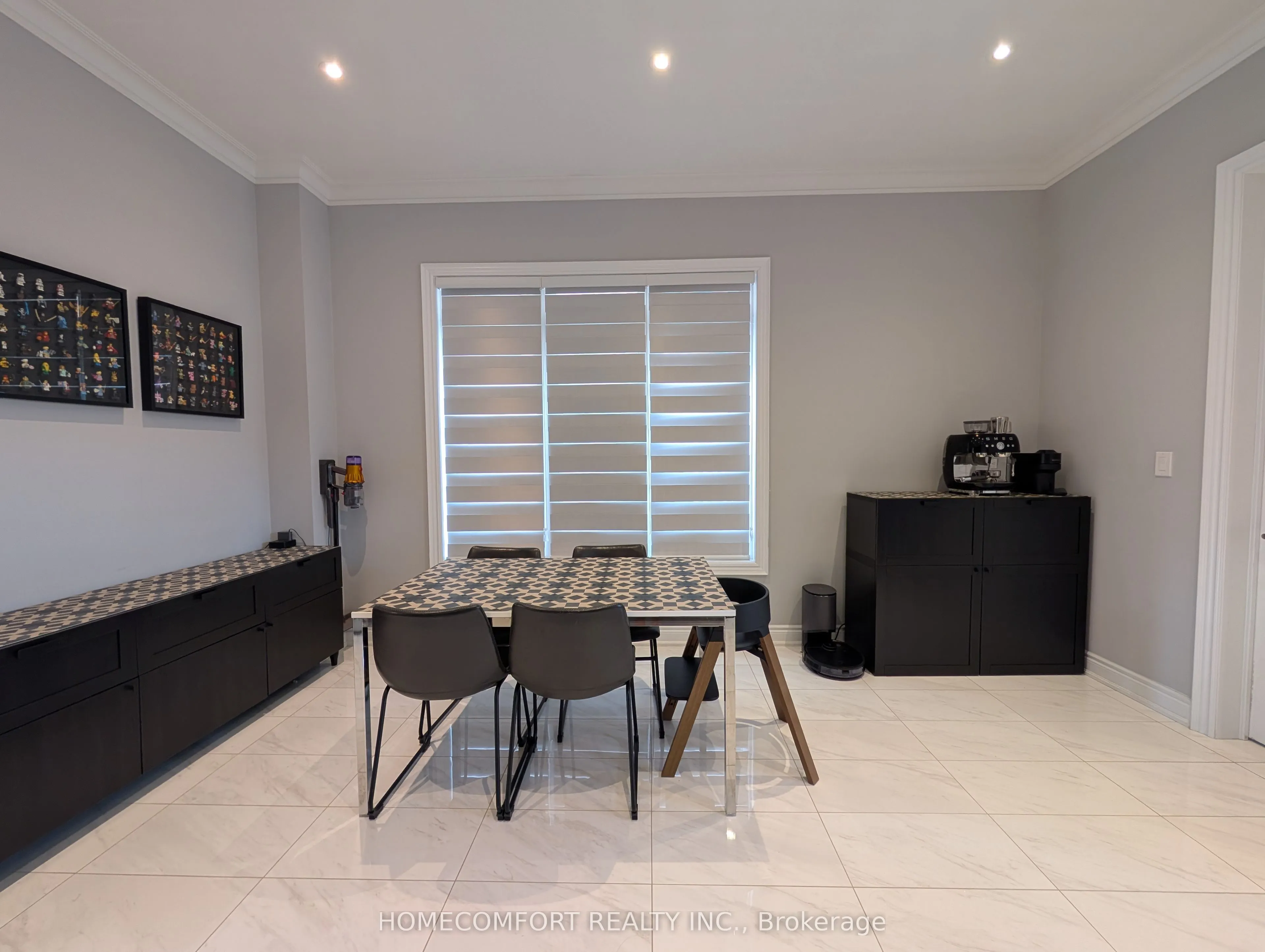 230 Paradelle Drive