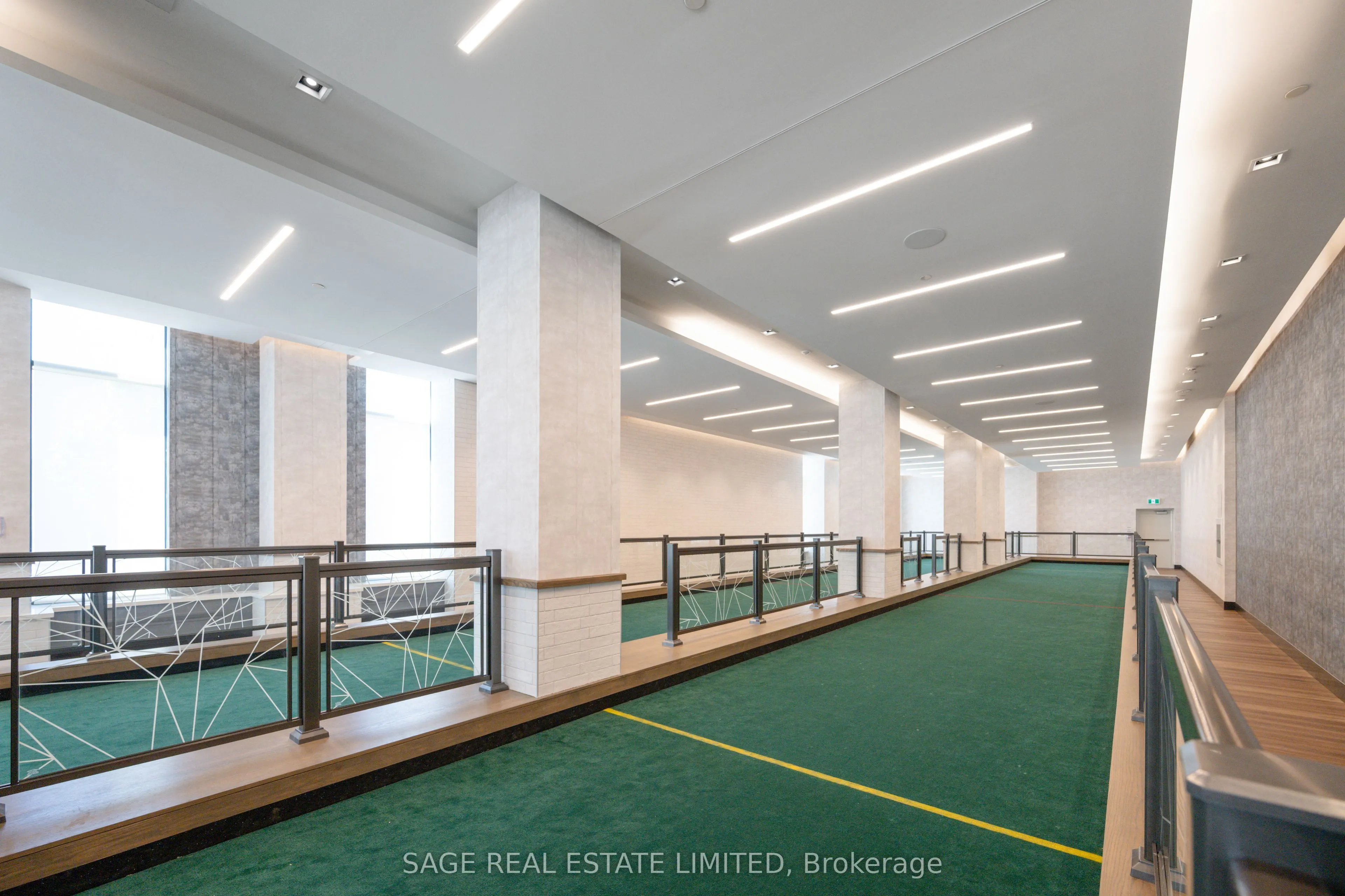 9000 Jane Street #2518