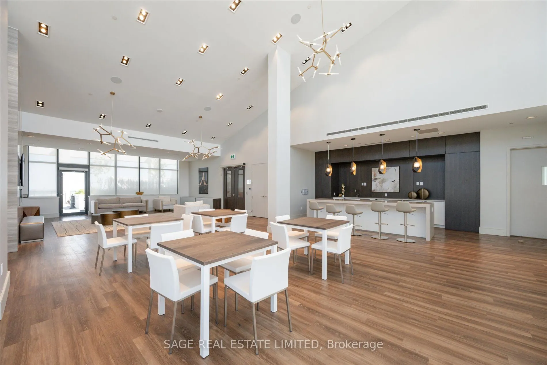 9000 Jane Street #2518