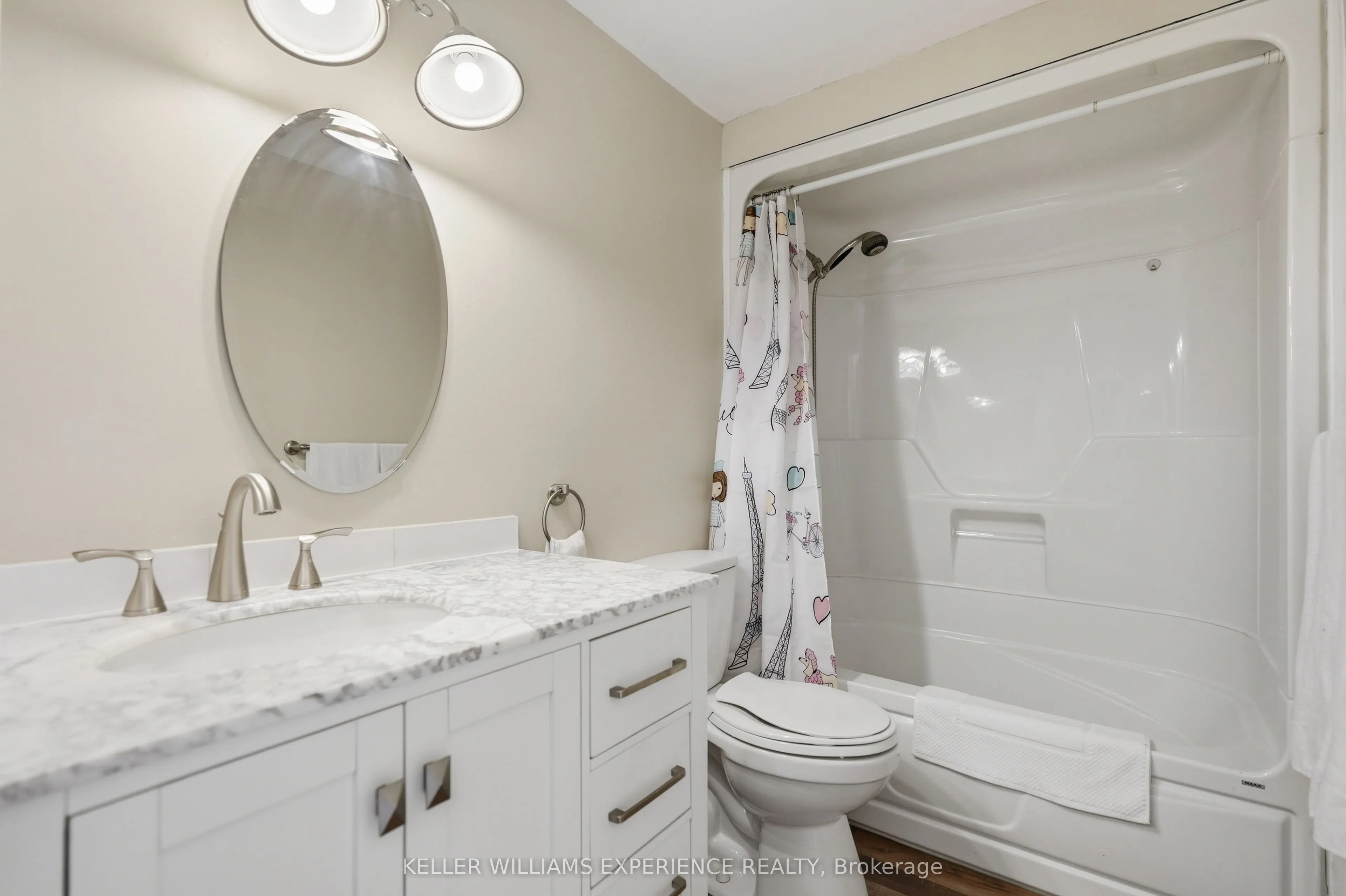 246 Tupper Boulevard #8