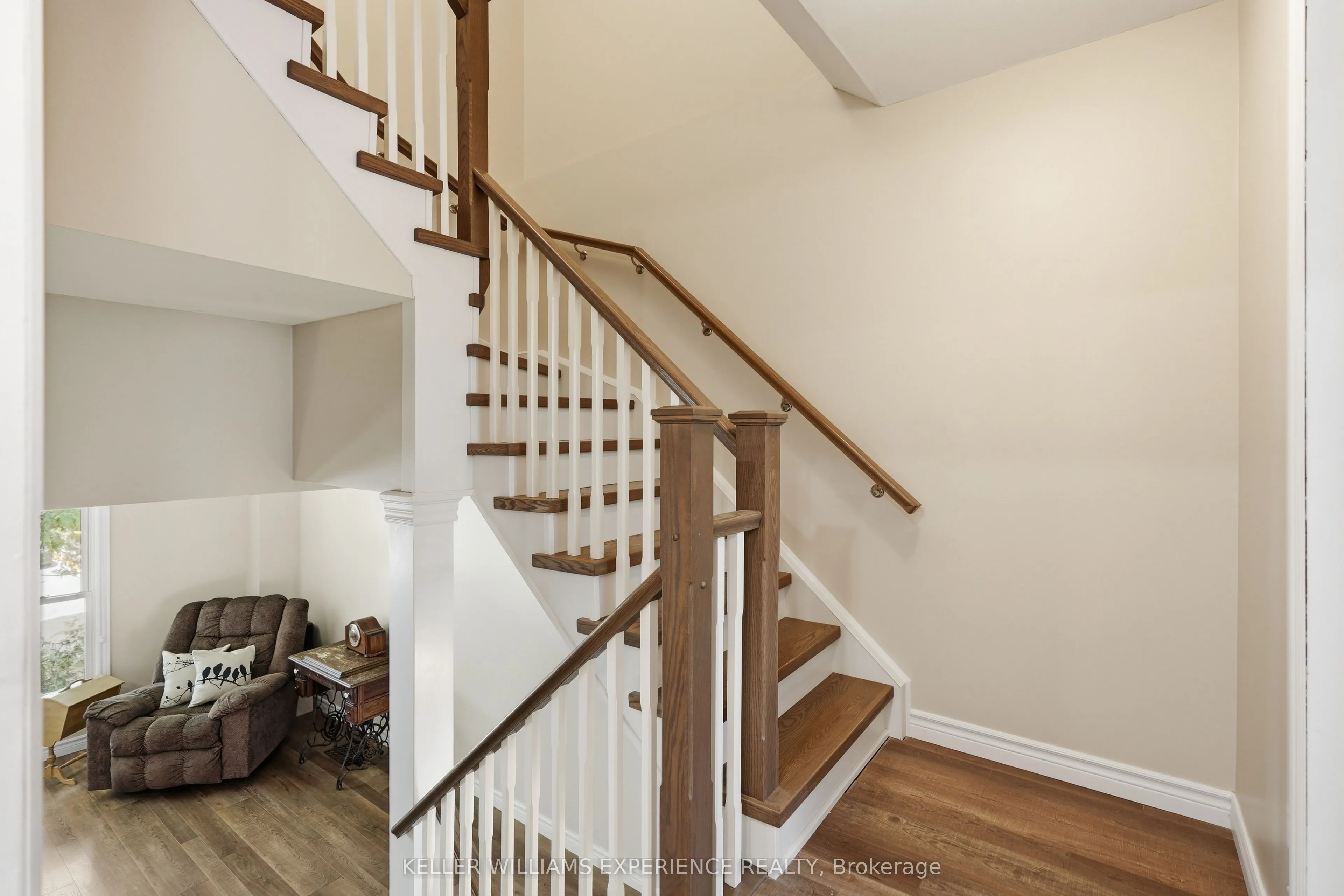 246 Tupper Boulevard #8