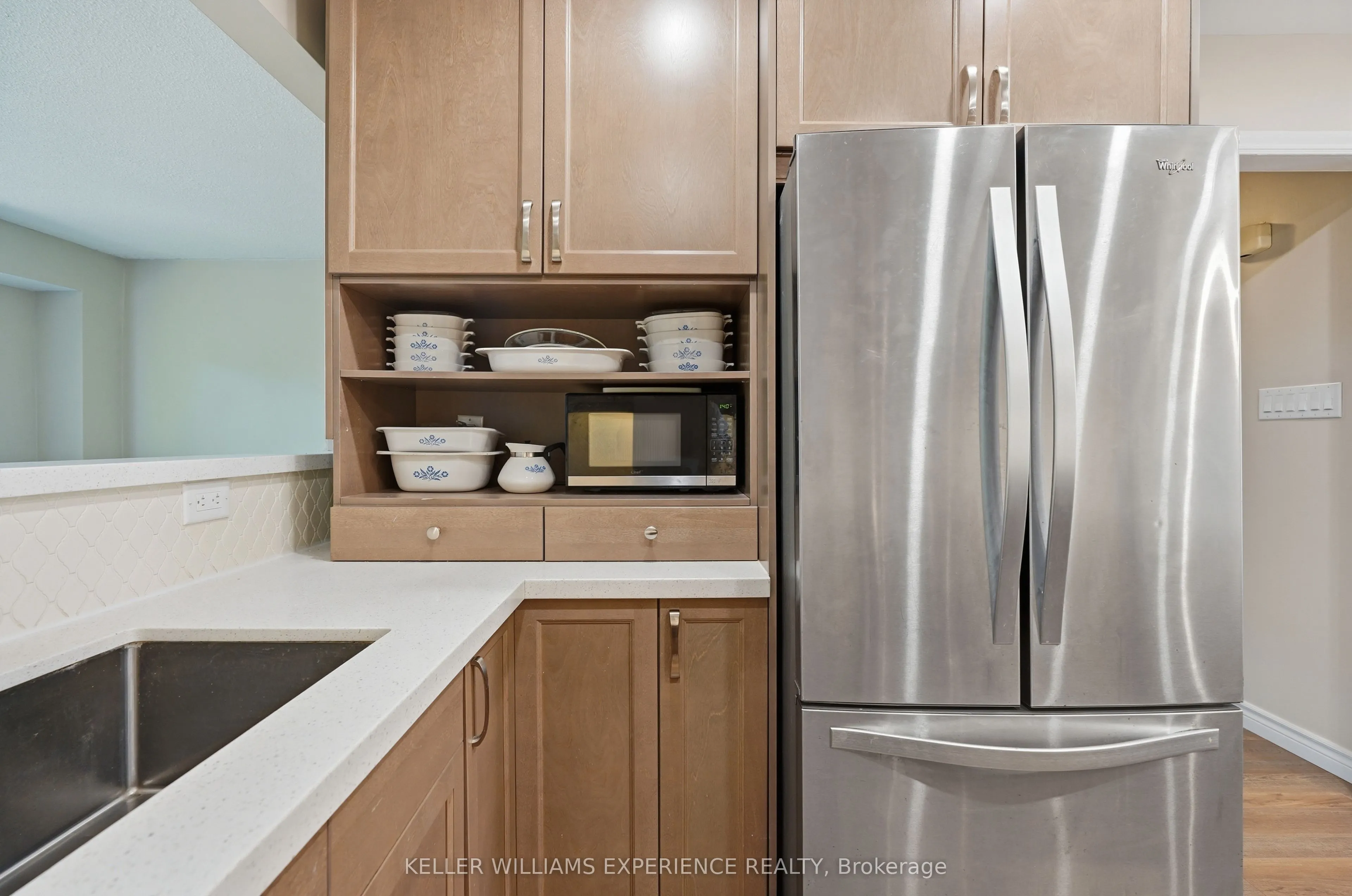 246 Tupper Boulevard #8