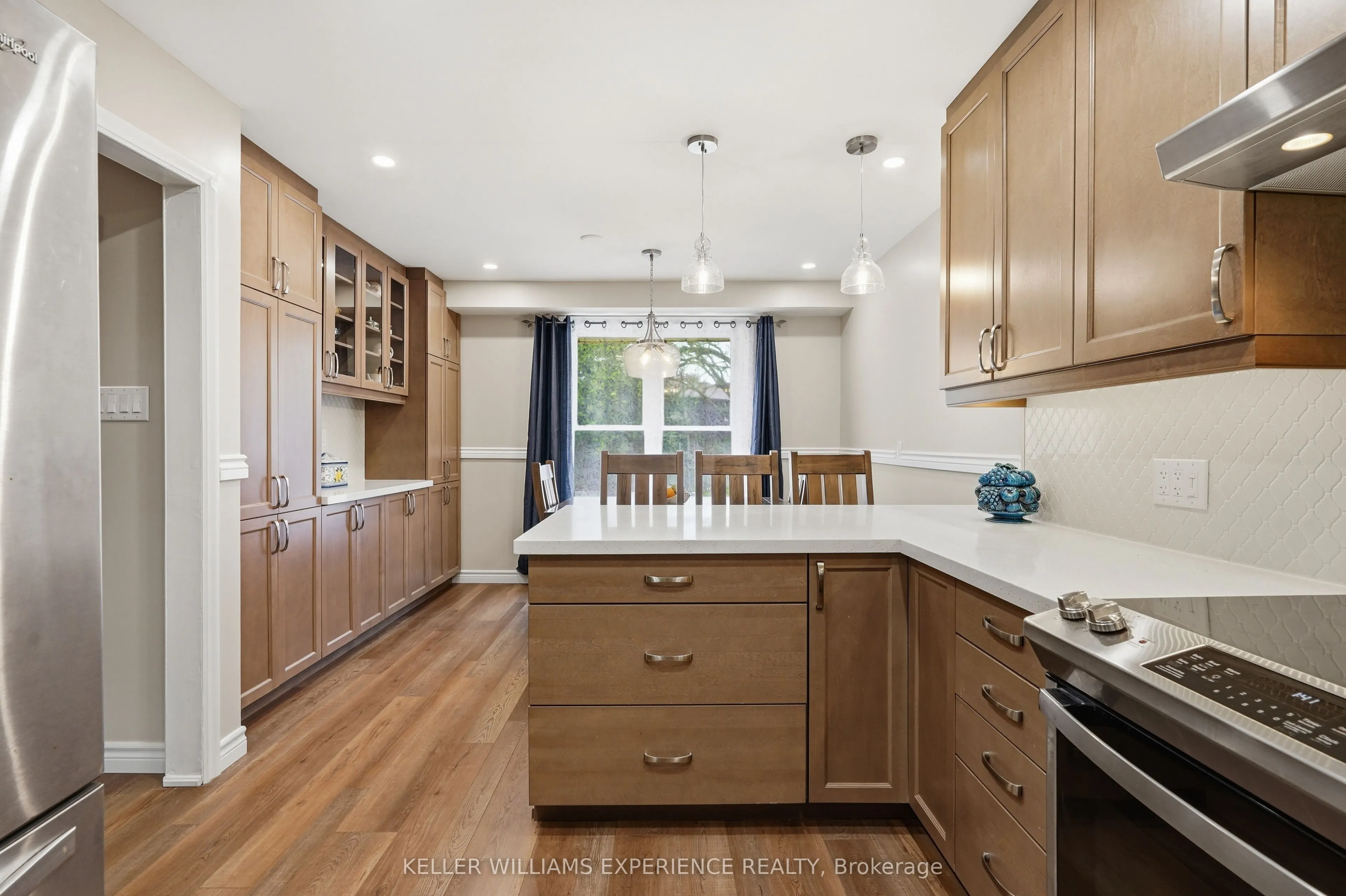 246 Tupper Boulevard #8