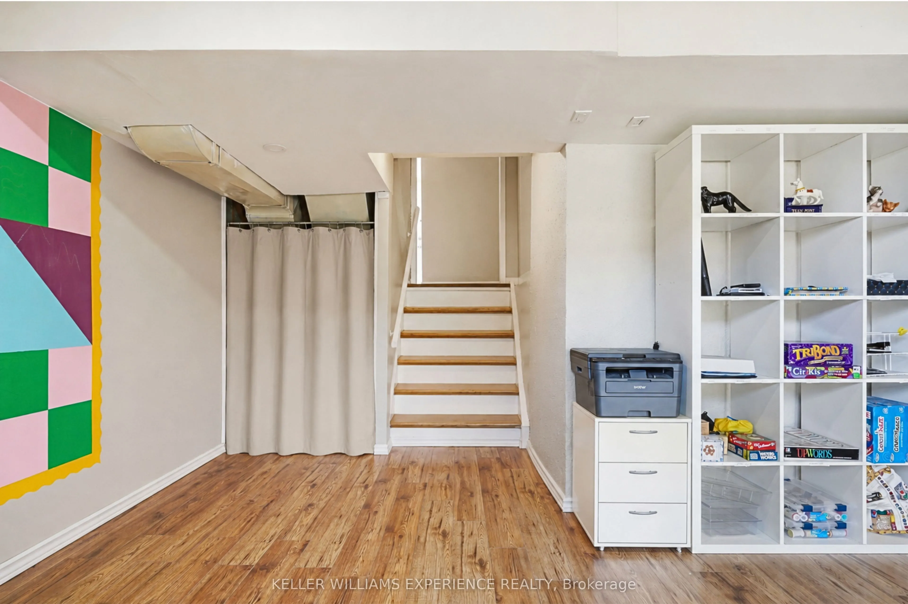 246 Tupper Boulevard #8