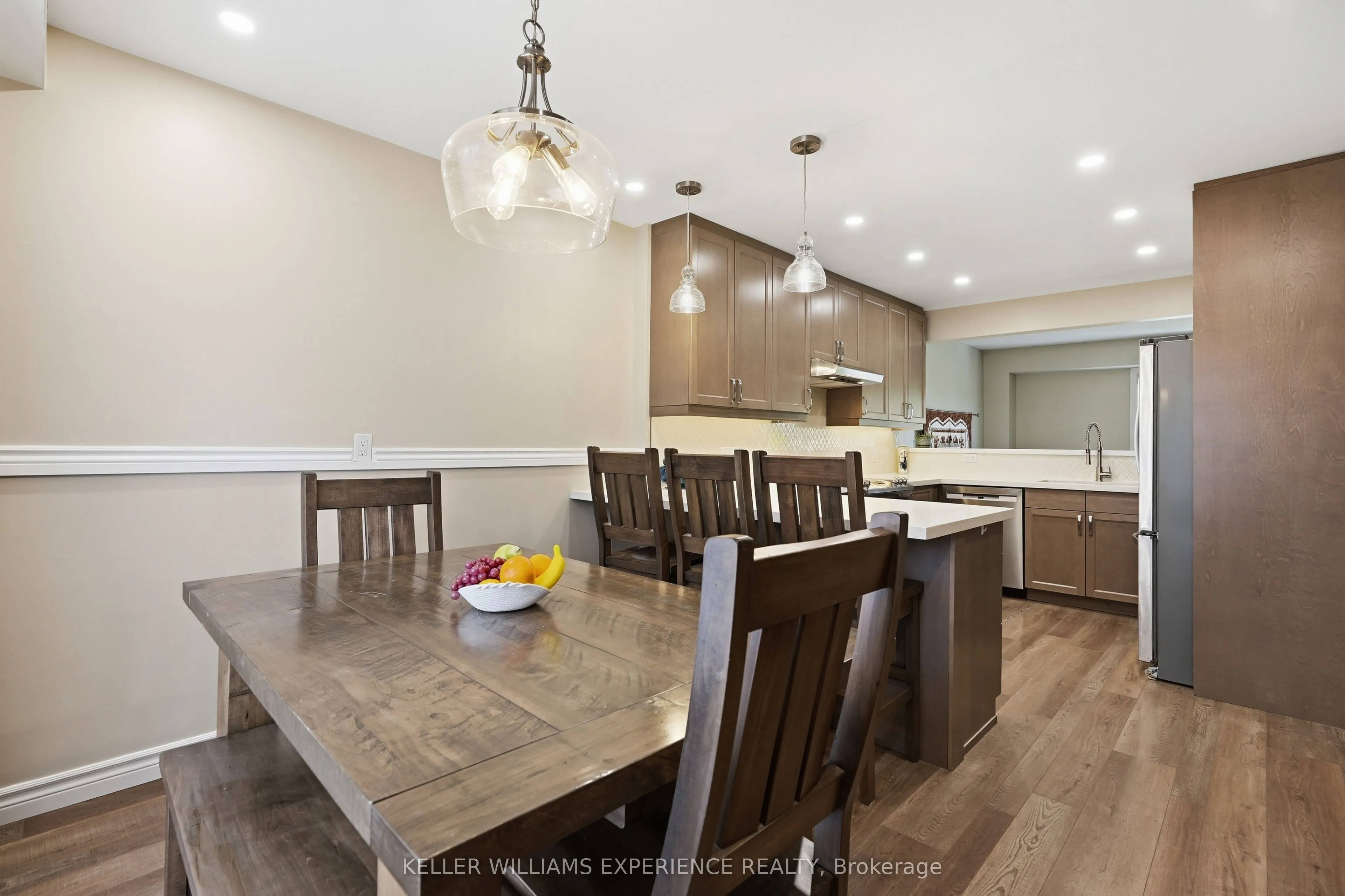 246 Tupper Boulevard #8
