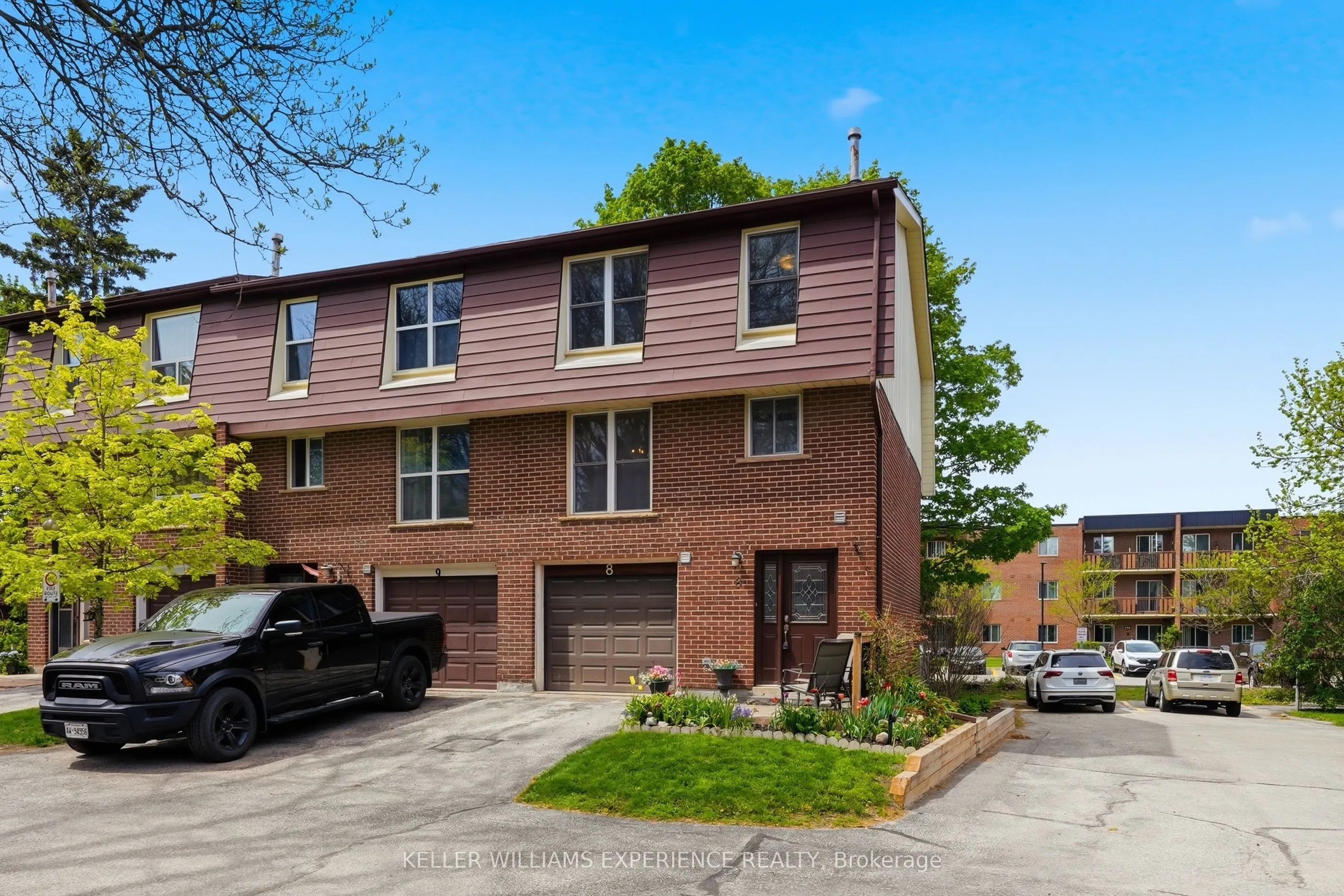 246 Tupper Boulevard #8