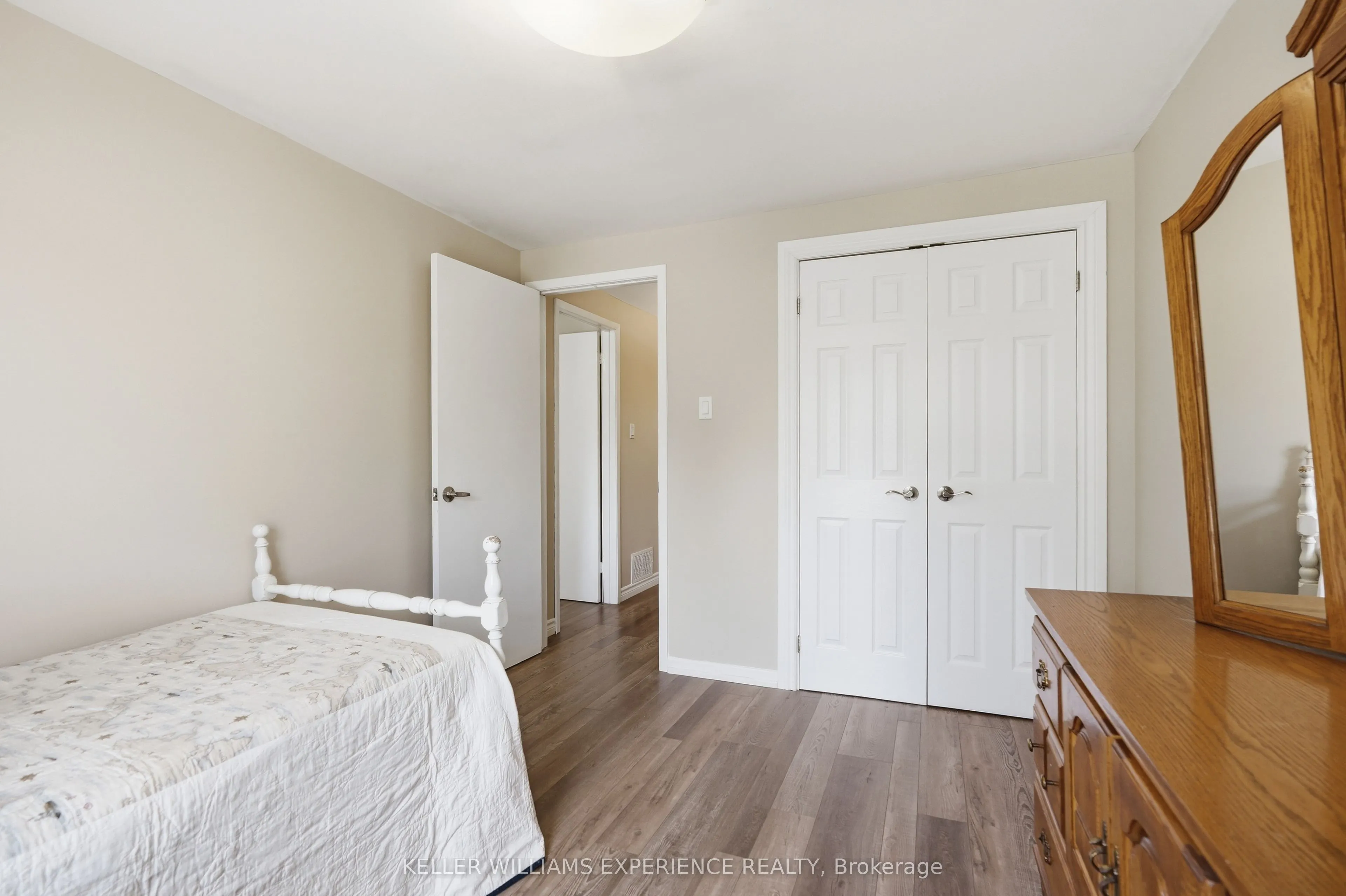 246 Tupper Boulevard #8
