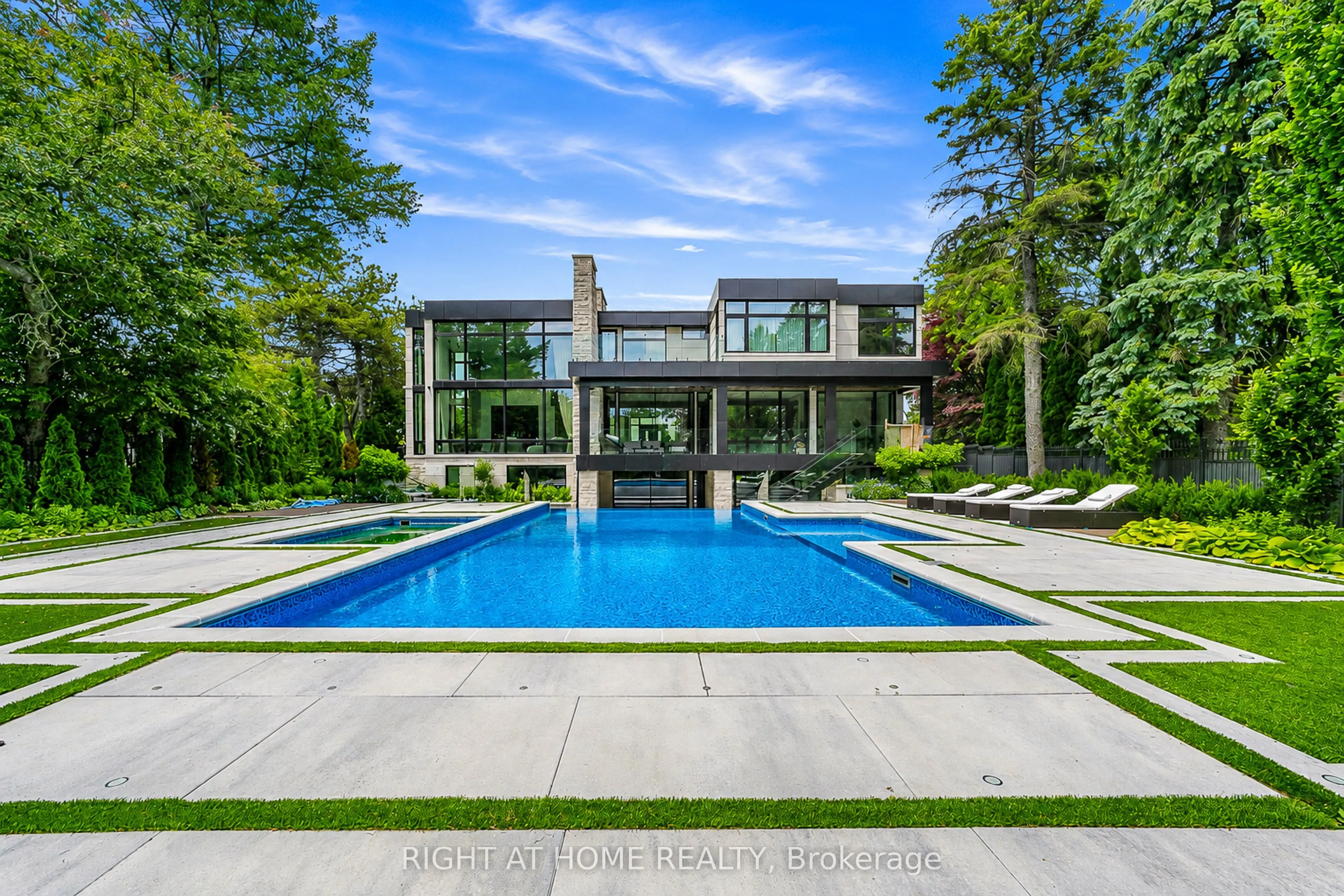 36 Fairway Heights Drive