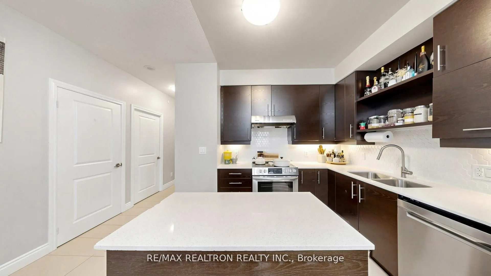 277 South Park Road #203