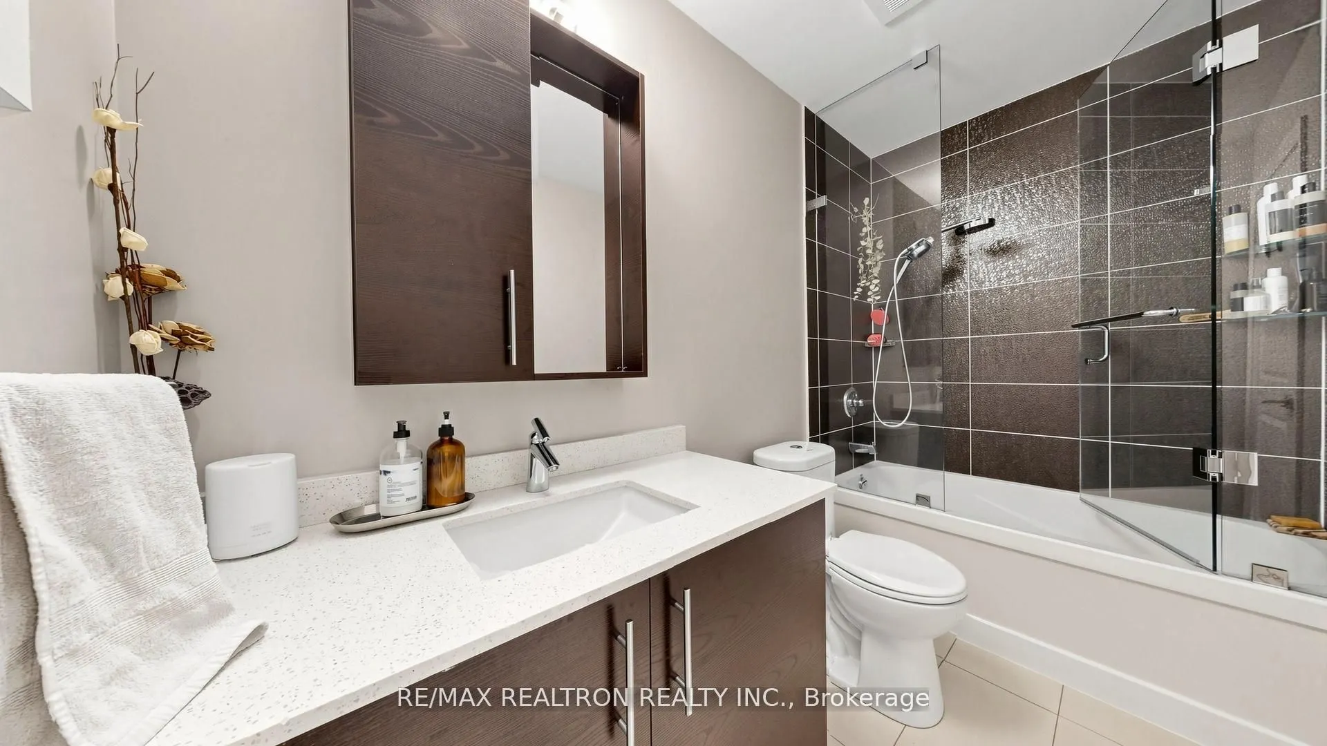277 South Park Road #203