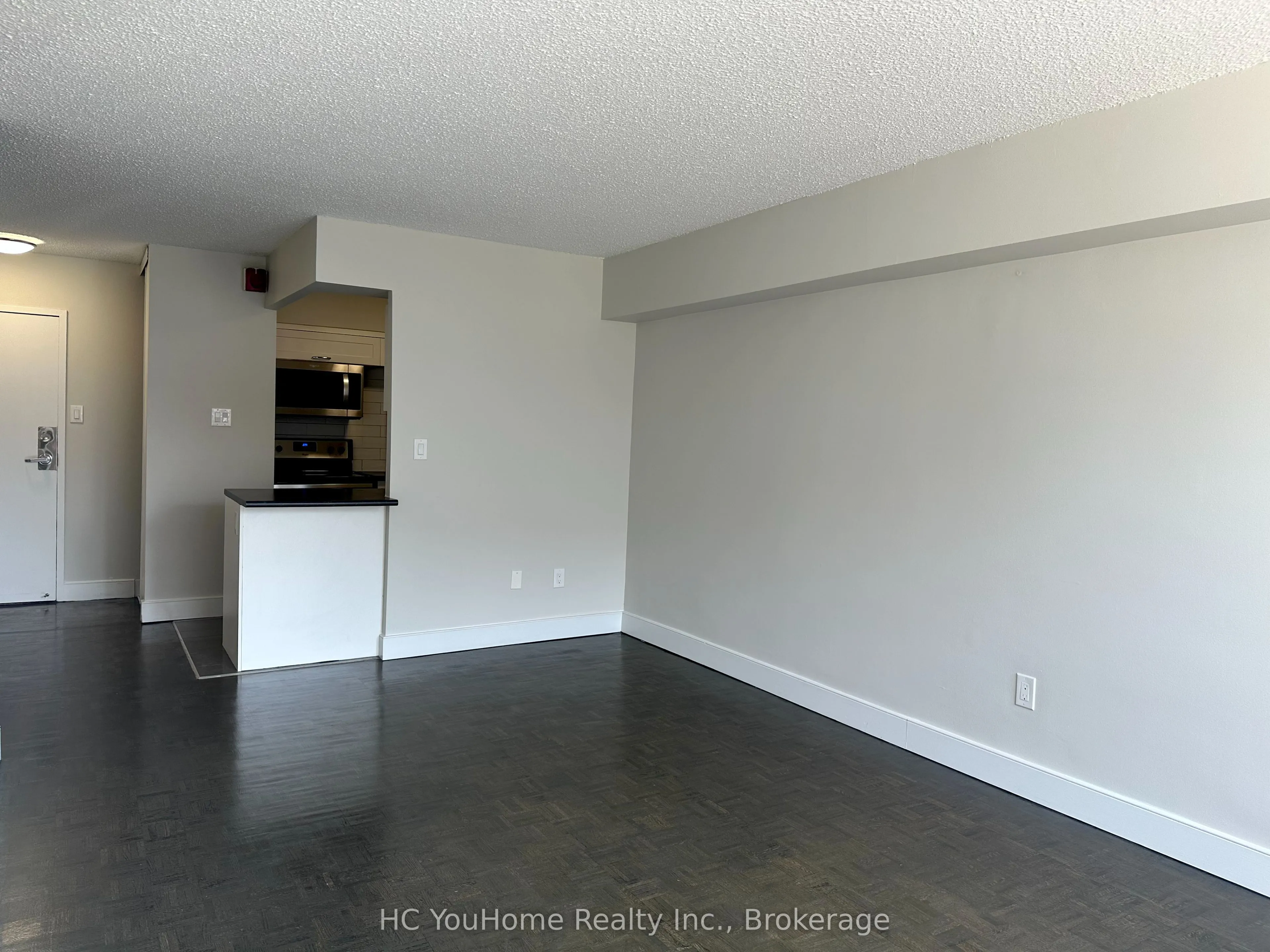 145 wellington Street W #301