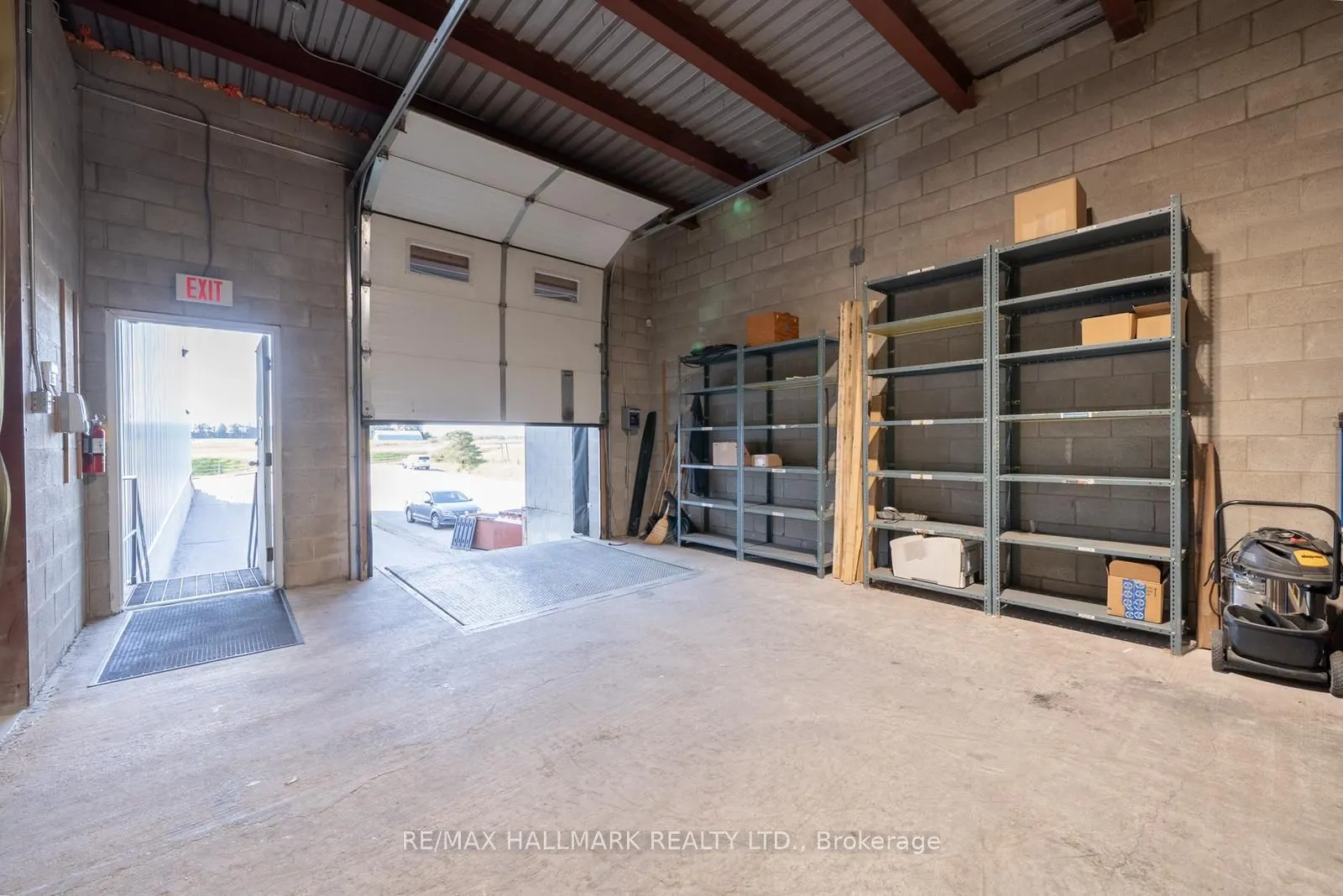4700 Concession 4 Road #7