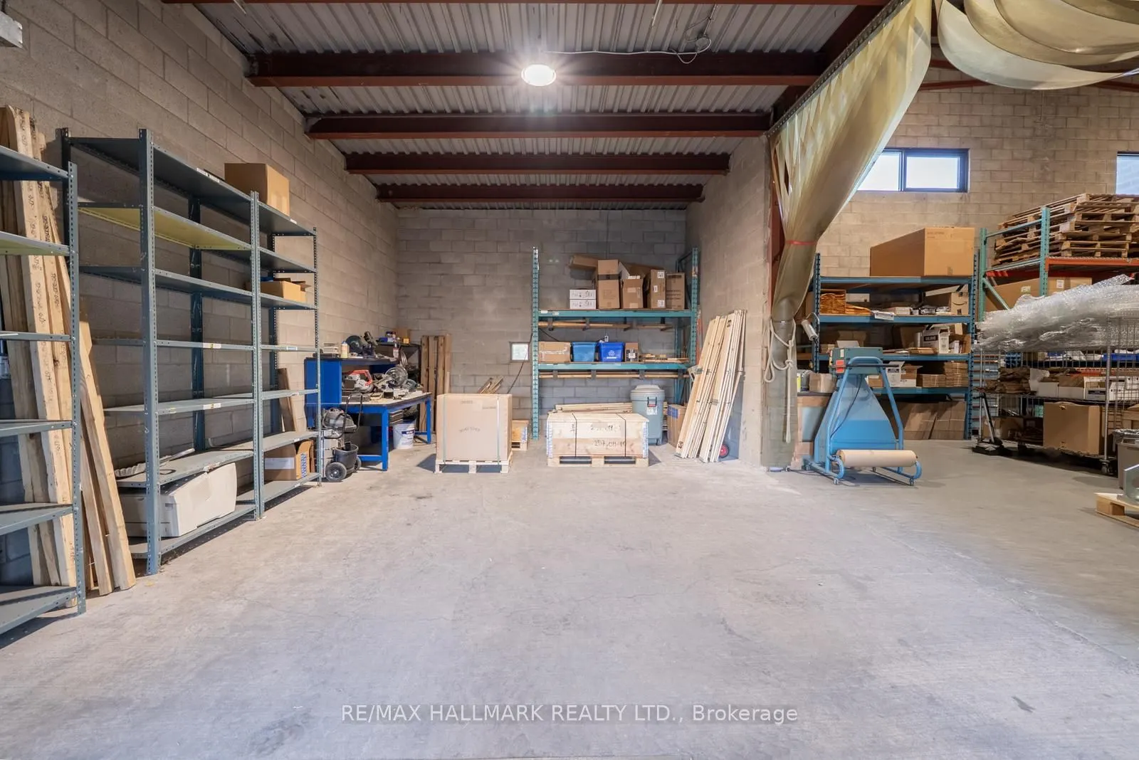 4700 Concession 4 Road #7