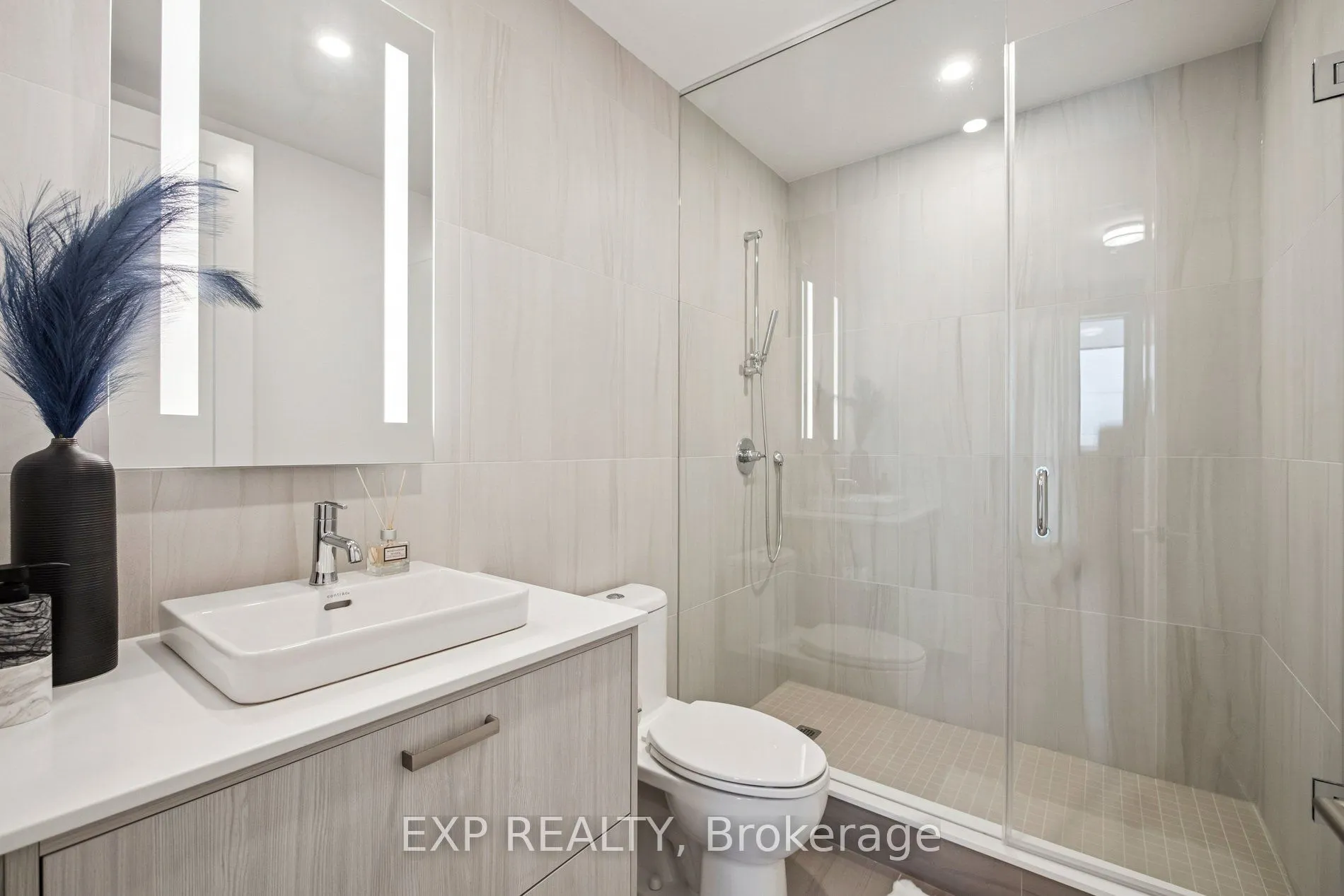 399 Royal Orchard Boulevard #315