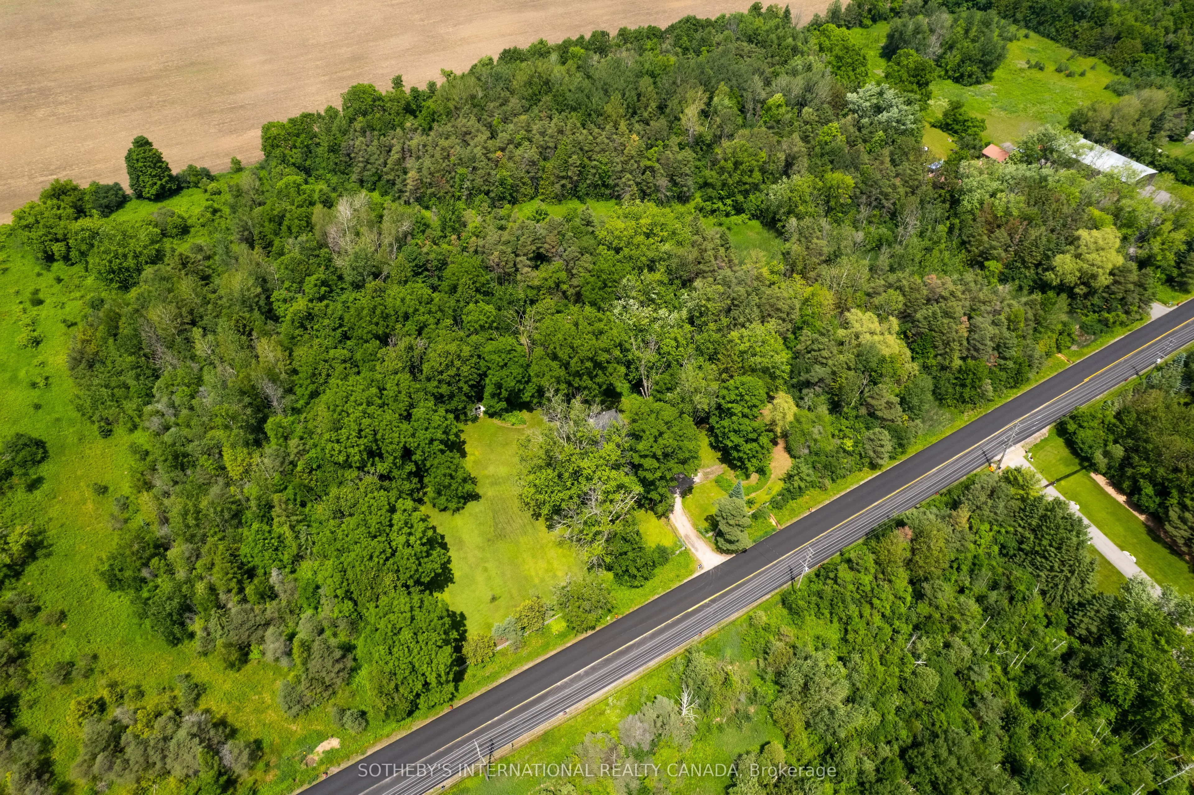 3250 Vivian Road