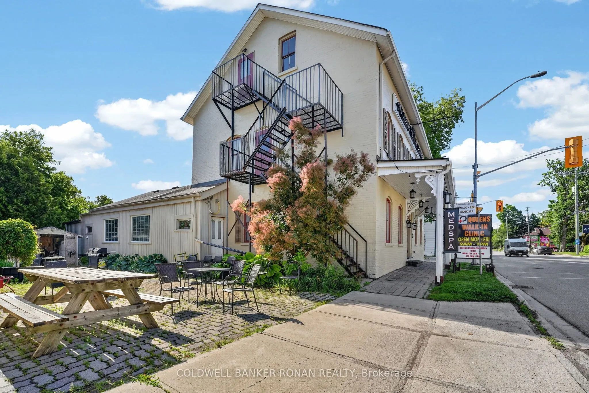 238 Barrie Street