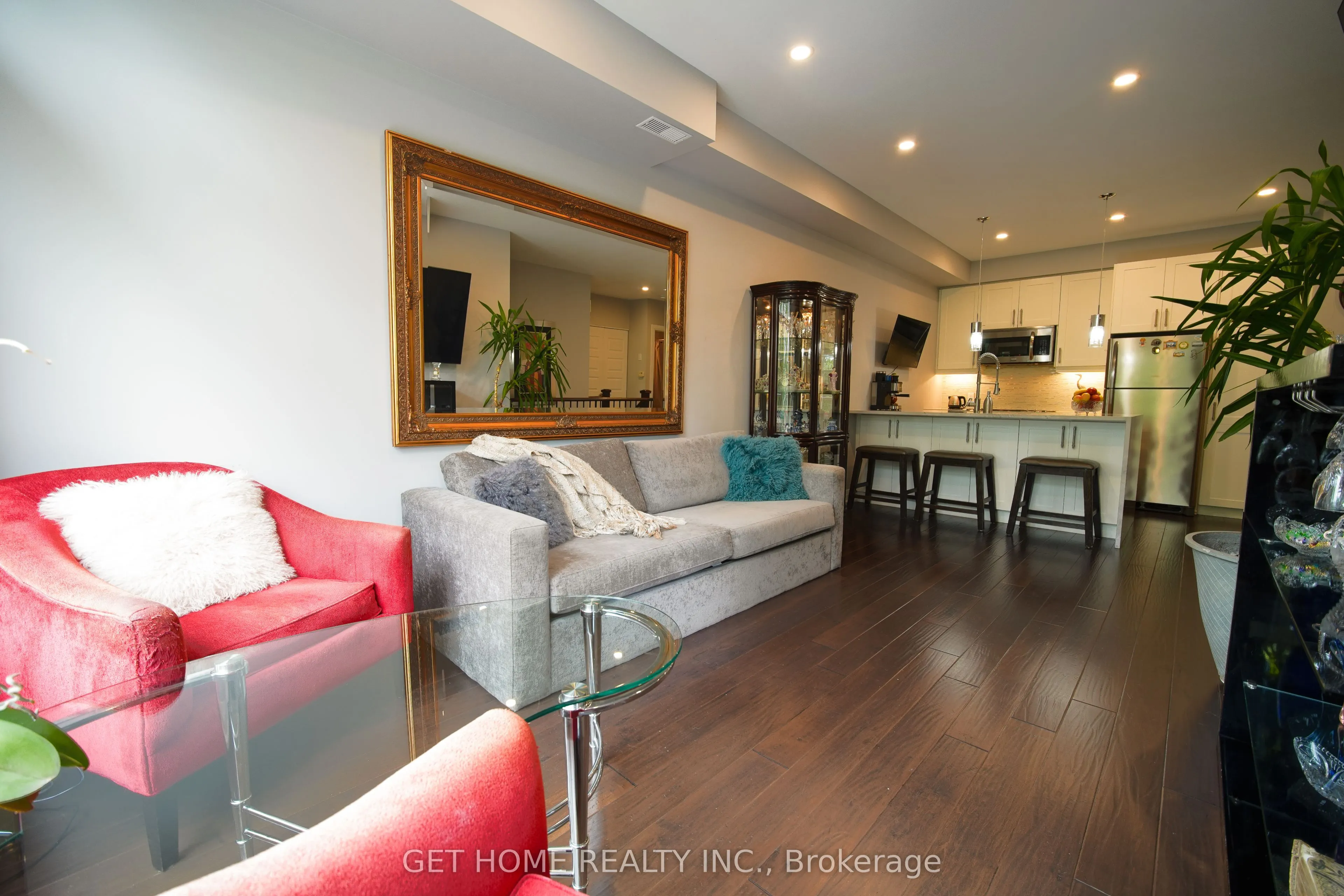 8169 Kipling Avenue E #22