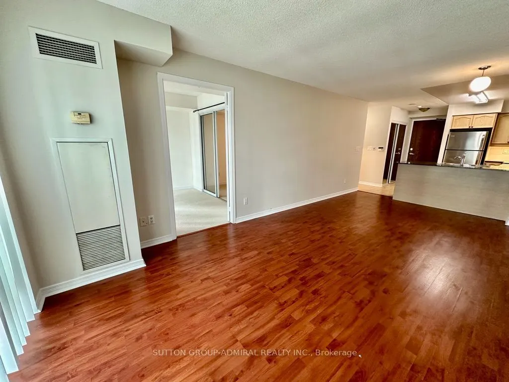 185 Oneida Crescent #911