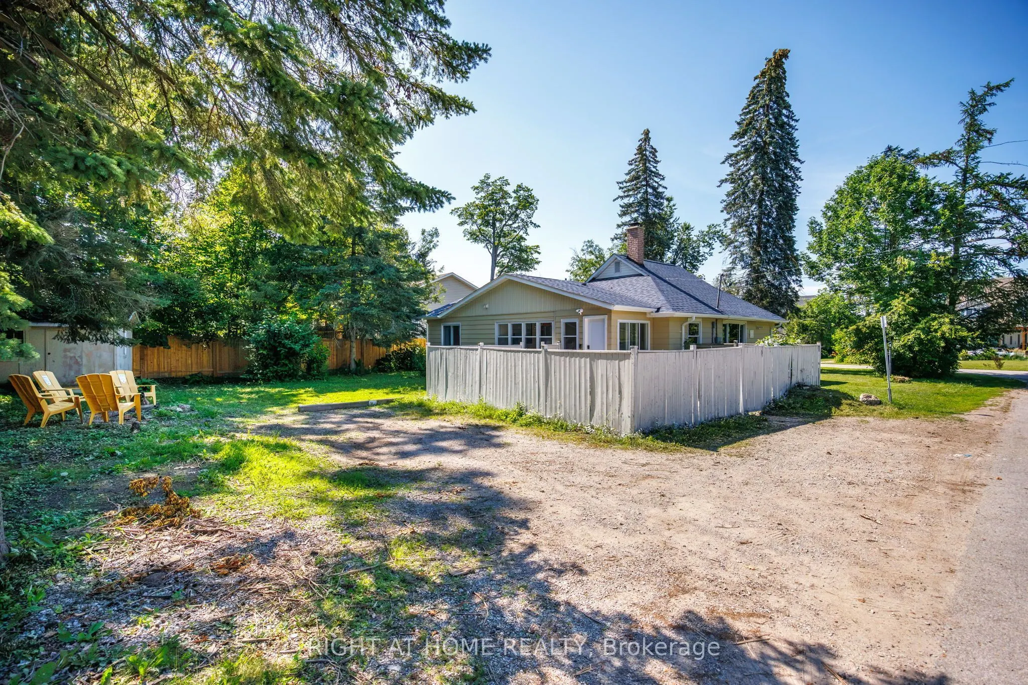 51 Lakeside Drive