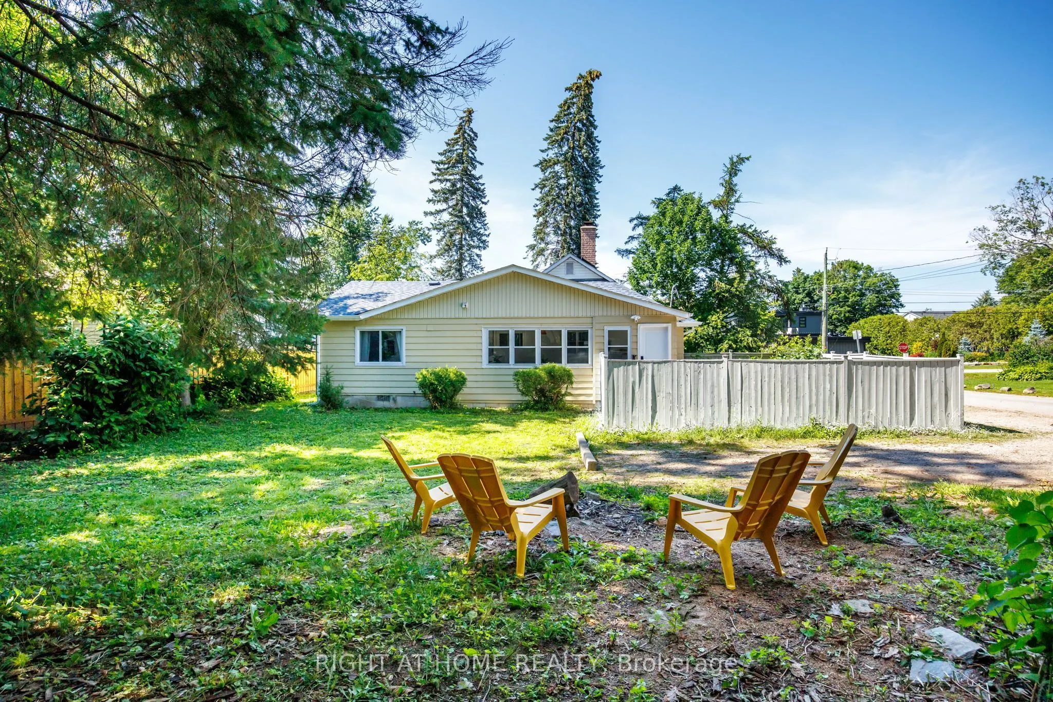 51 Lakeside Drive