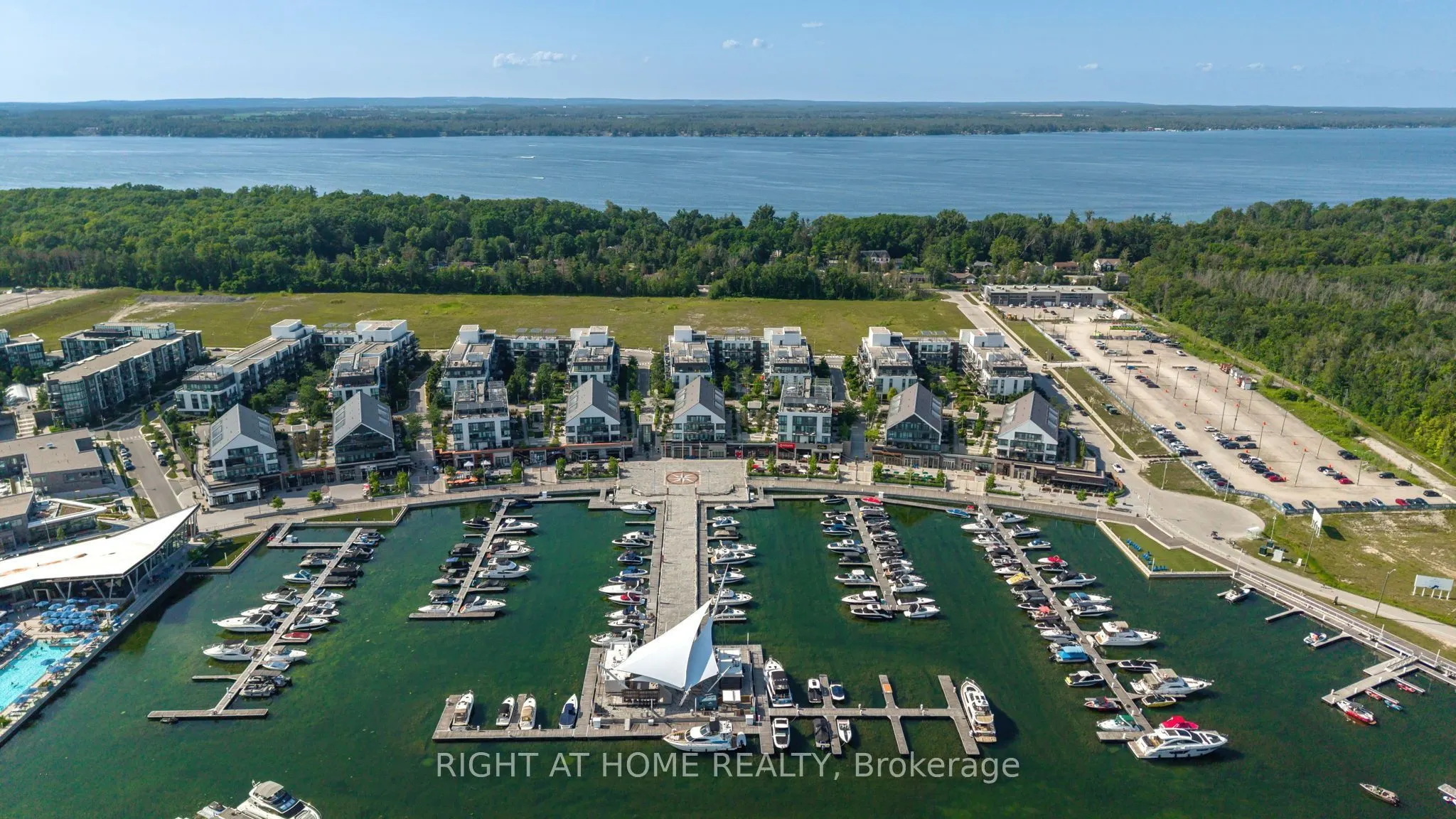 51 Lakeside Drive