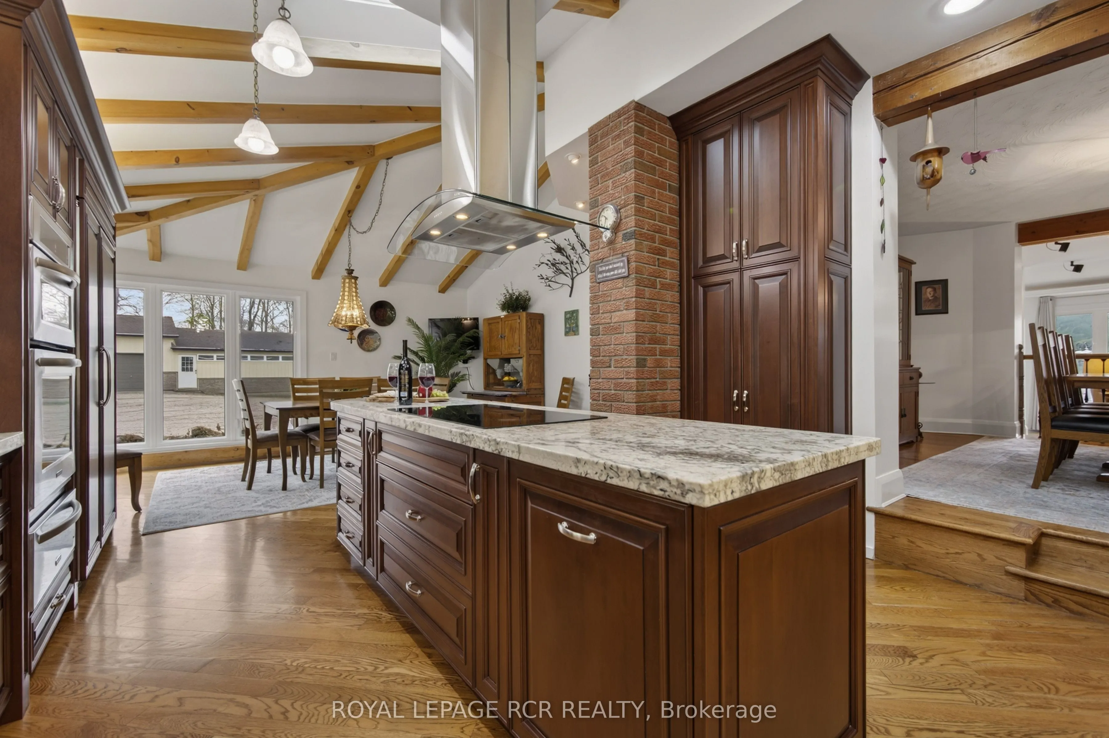 16365 Bathurst Street
