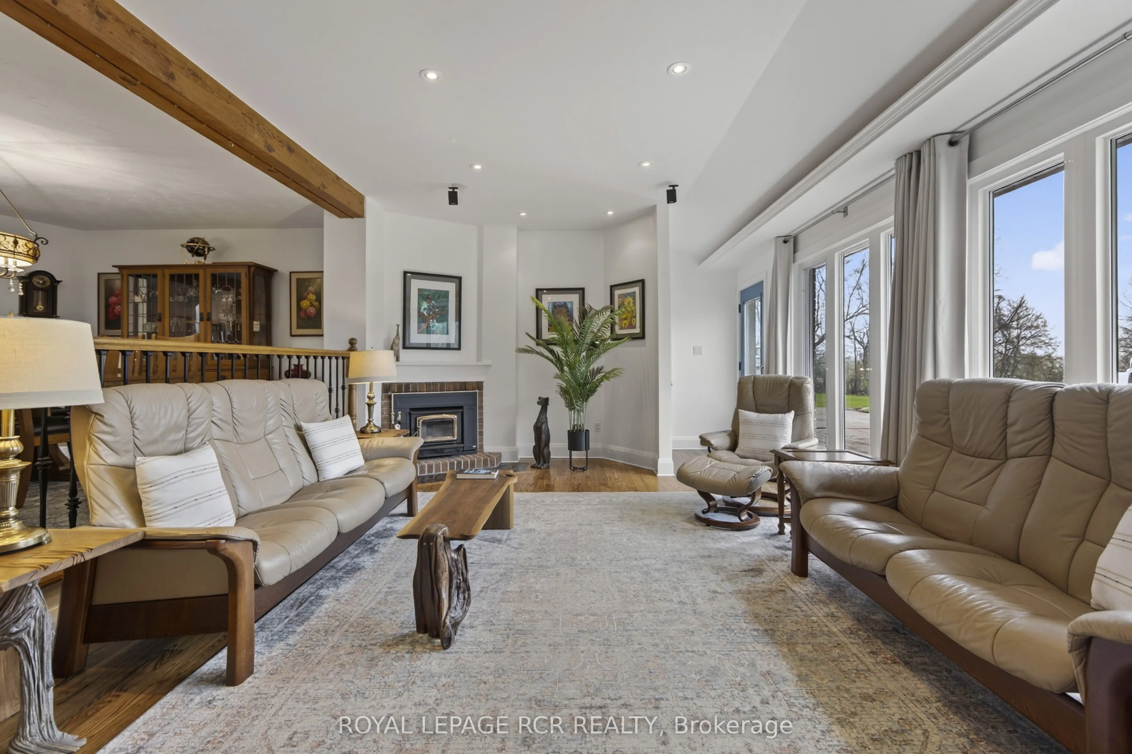16365 Bathurst Street
