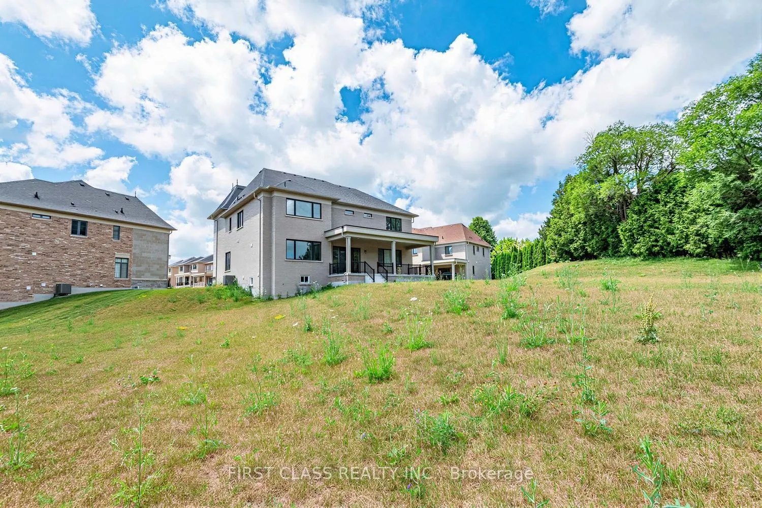 15 Kenneth Campbell Court