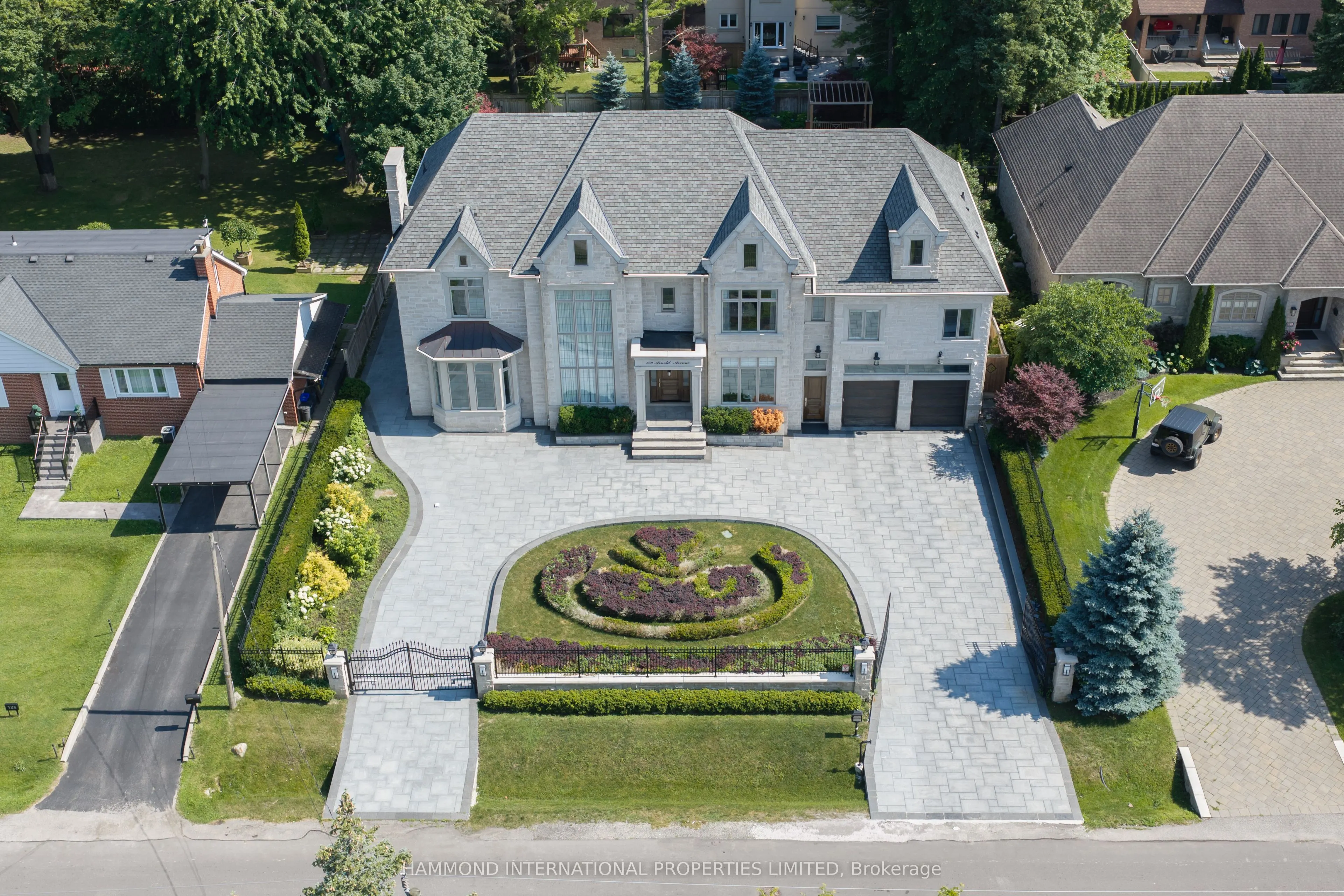 129 Arnold Avenue