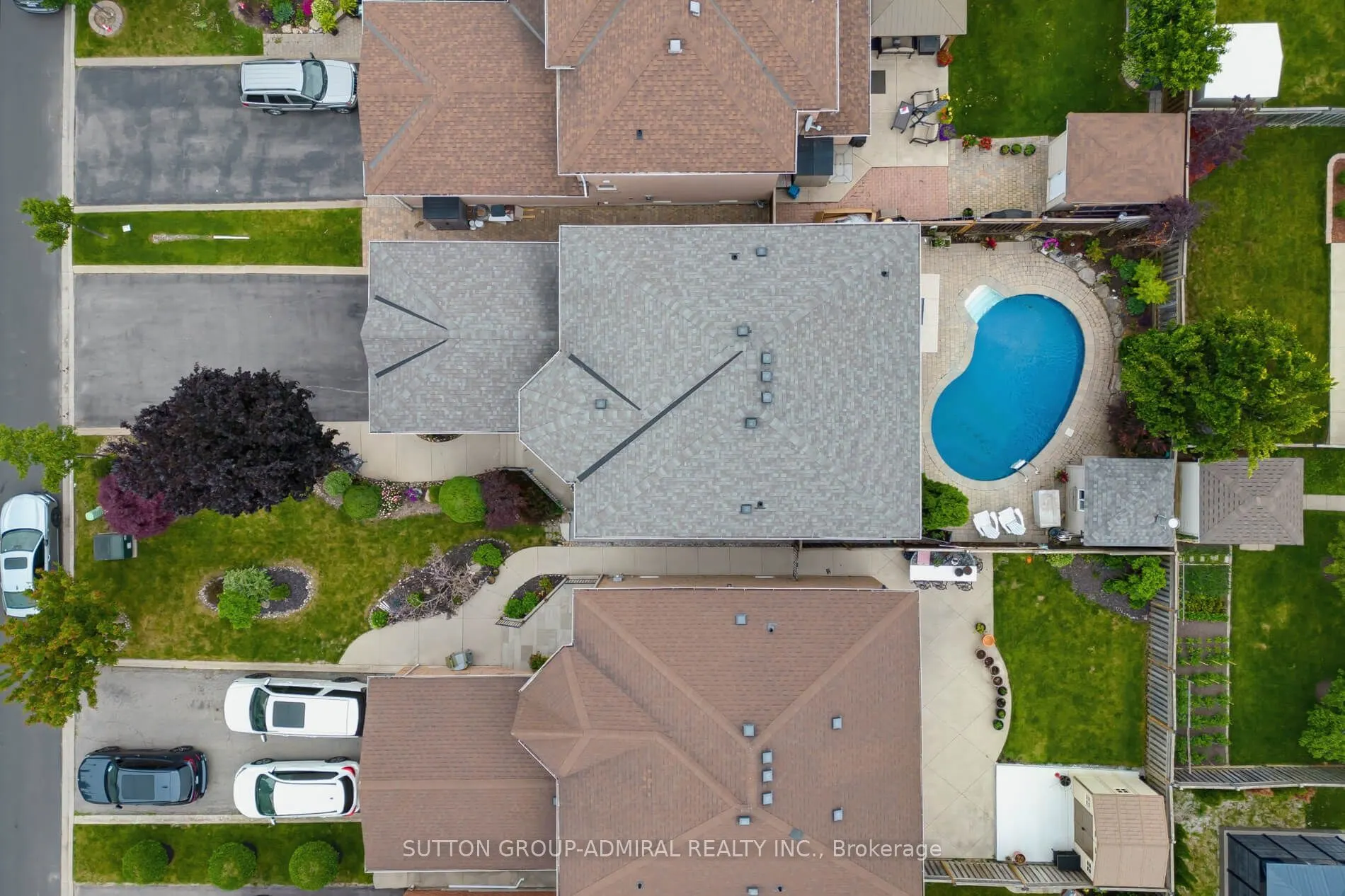 27 Pine Hollow Crescent