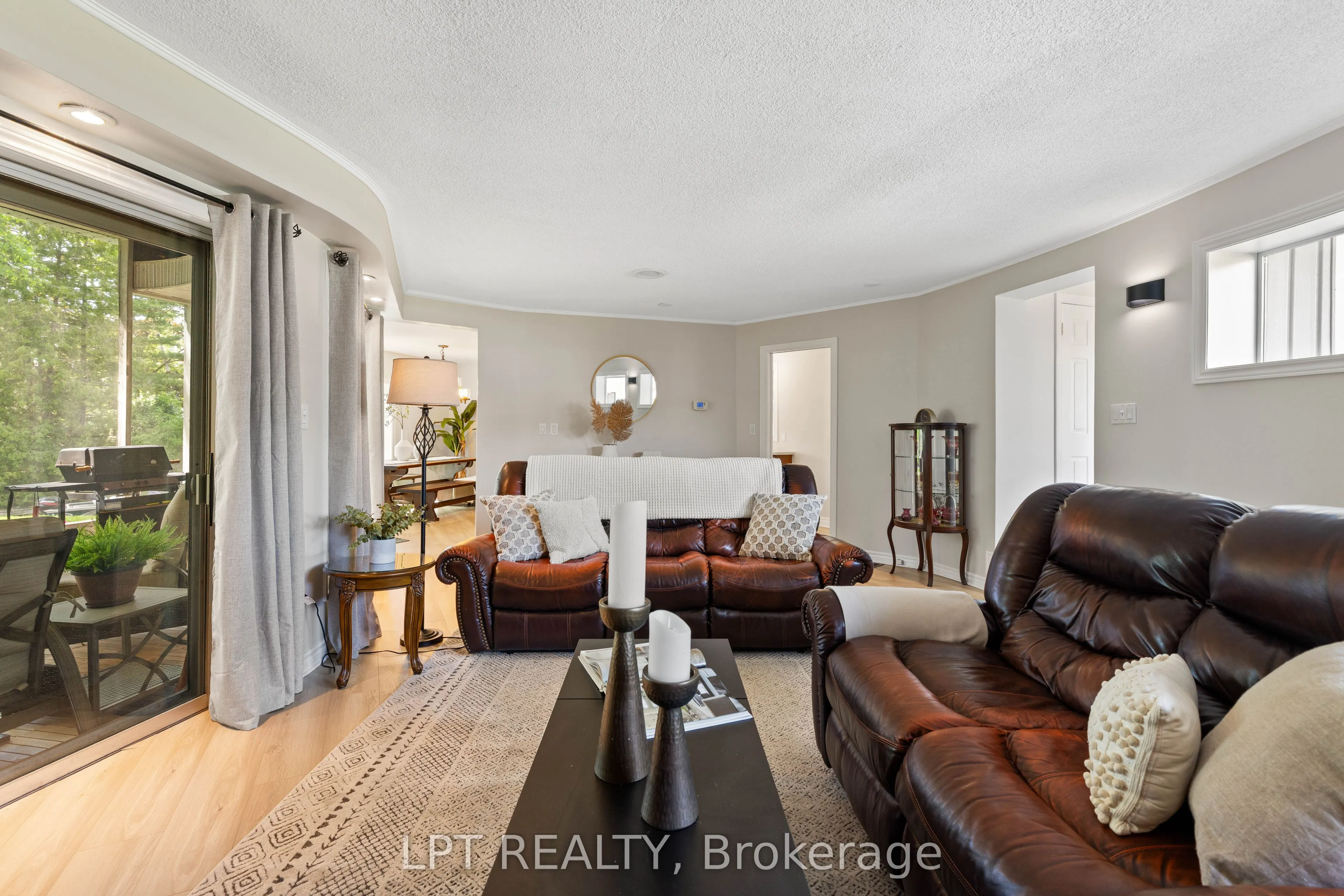204 The Queensway S