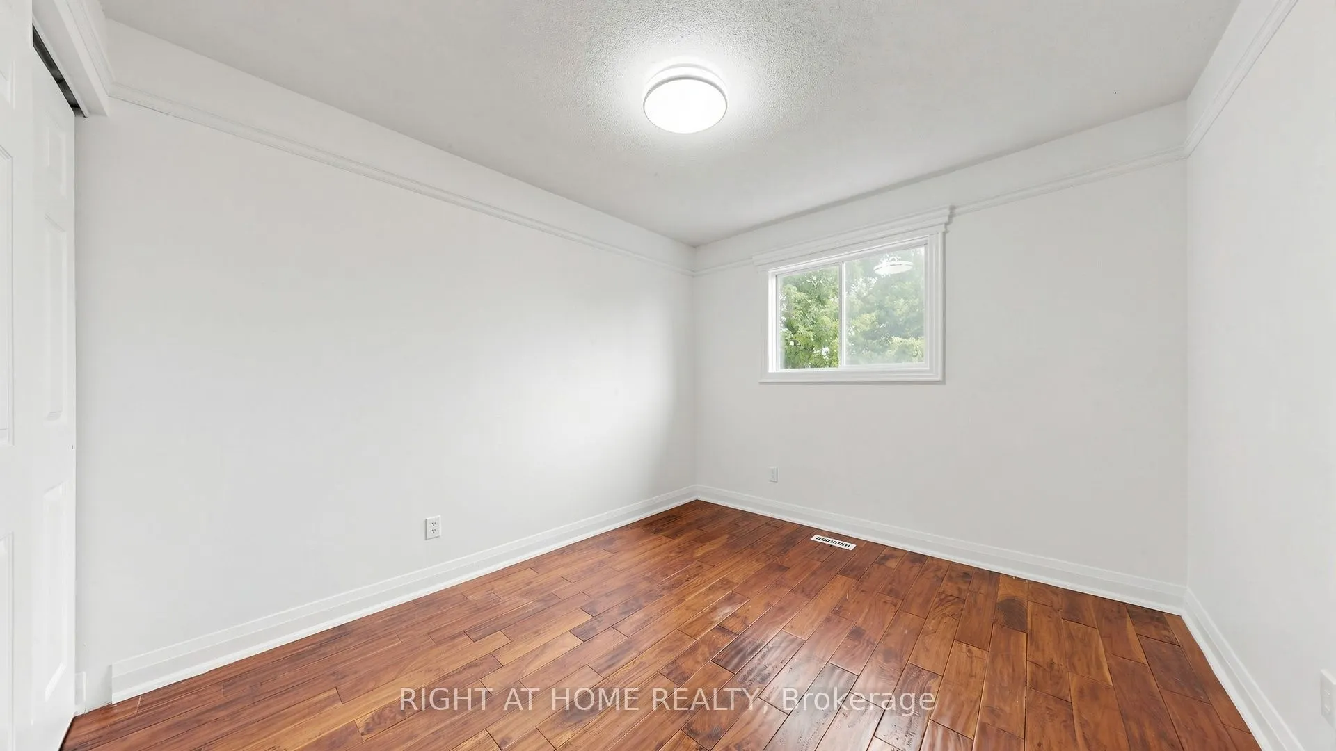 206 Fairwood Drive