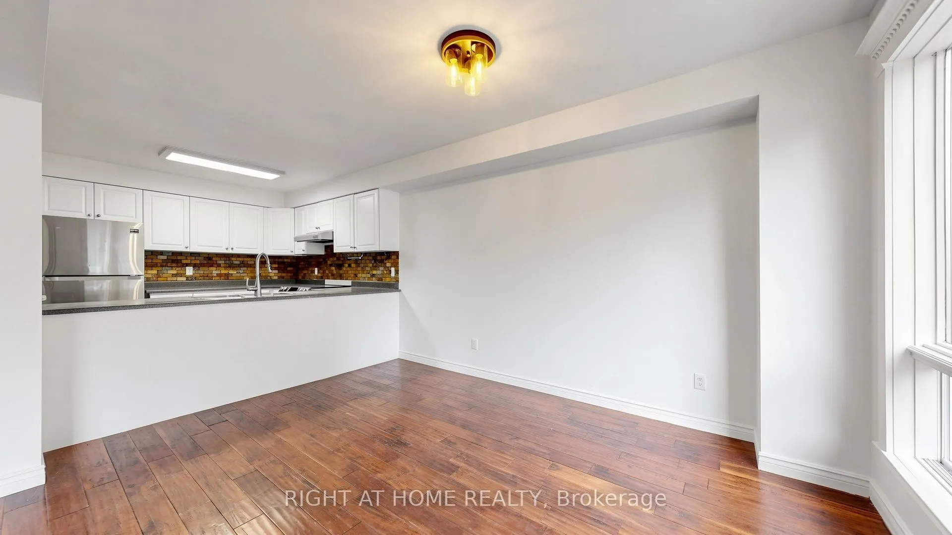 206 Fairwood Drive