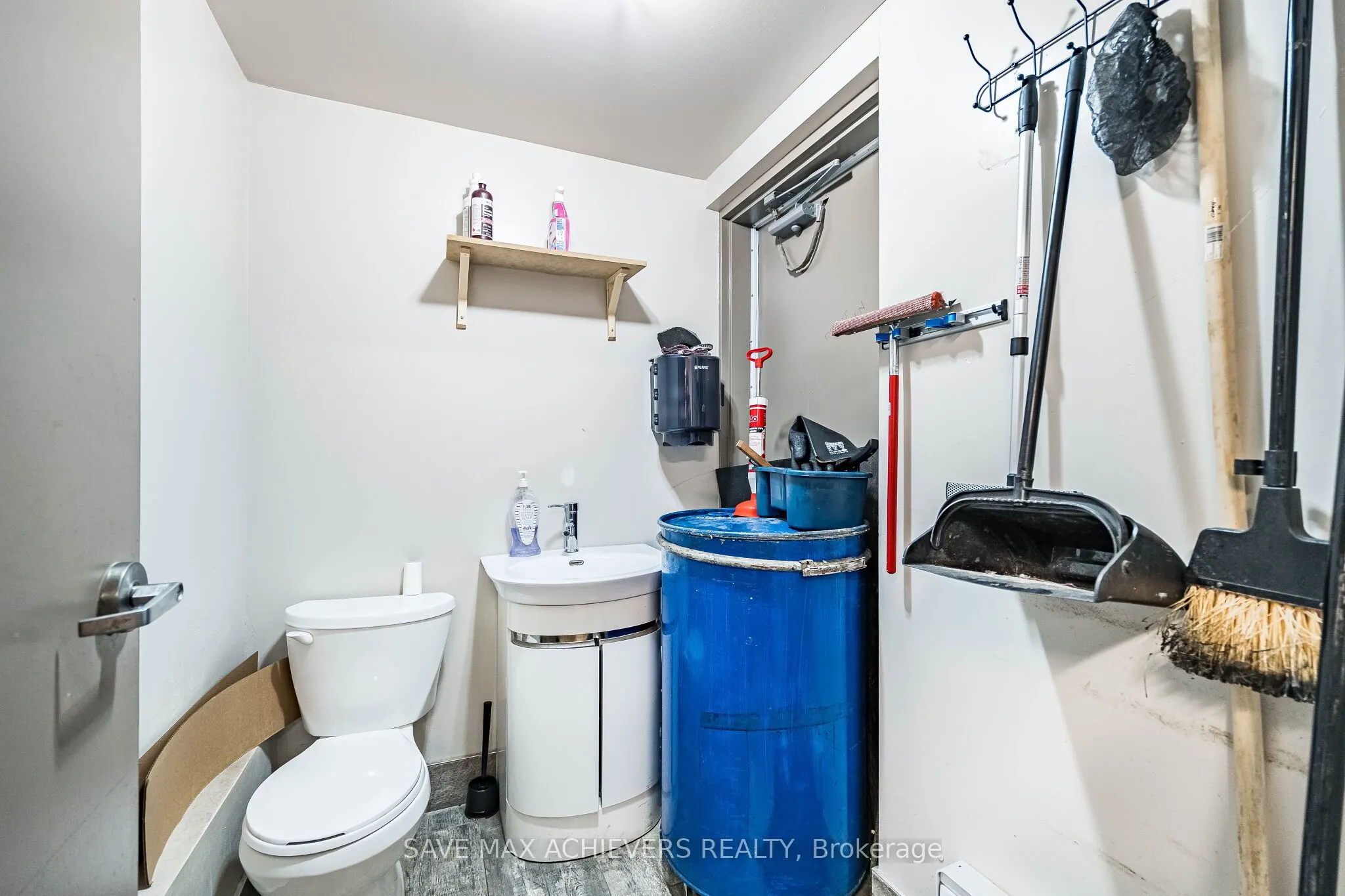 9600 Islington Avenue #B11