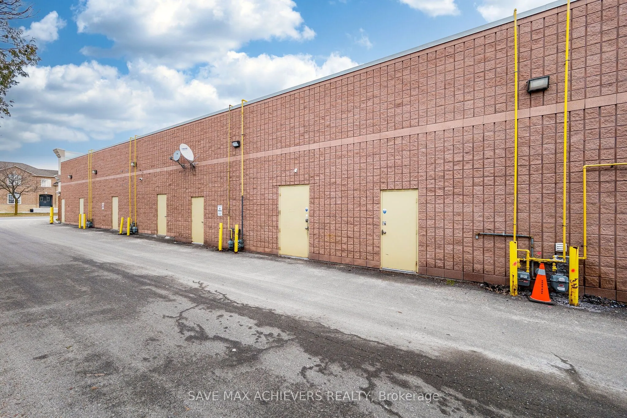 9600 Islington Avenue #B11