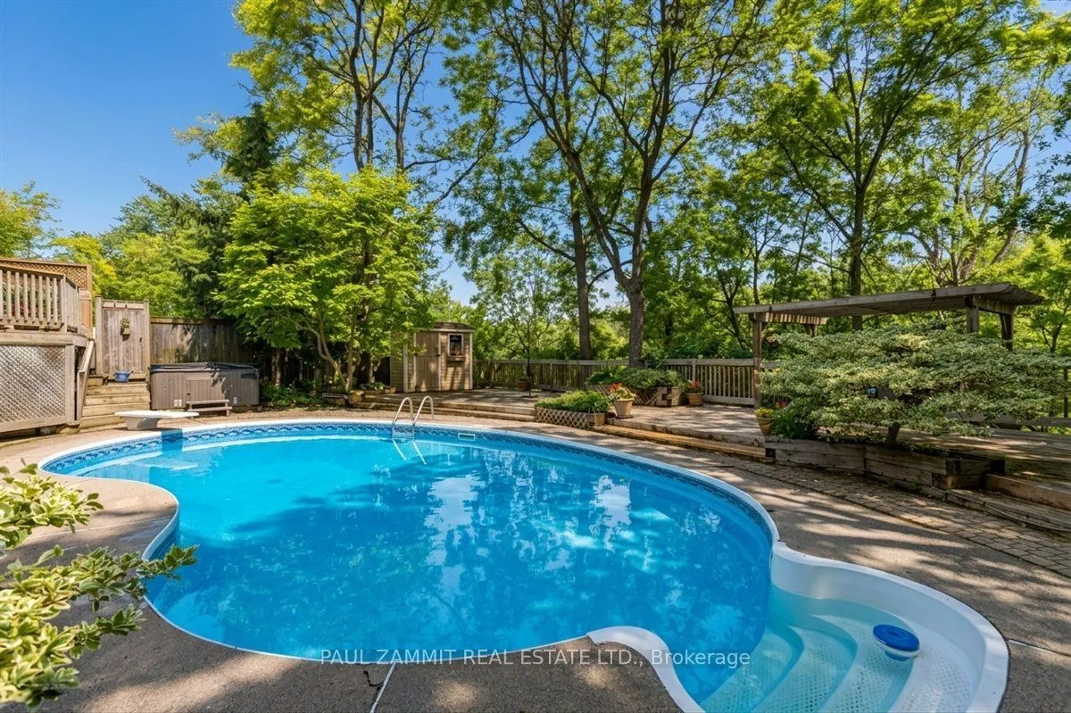 20 Tanglewood Trail