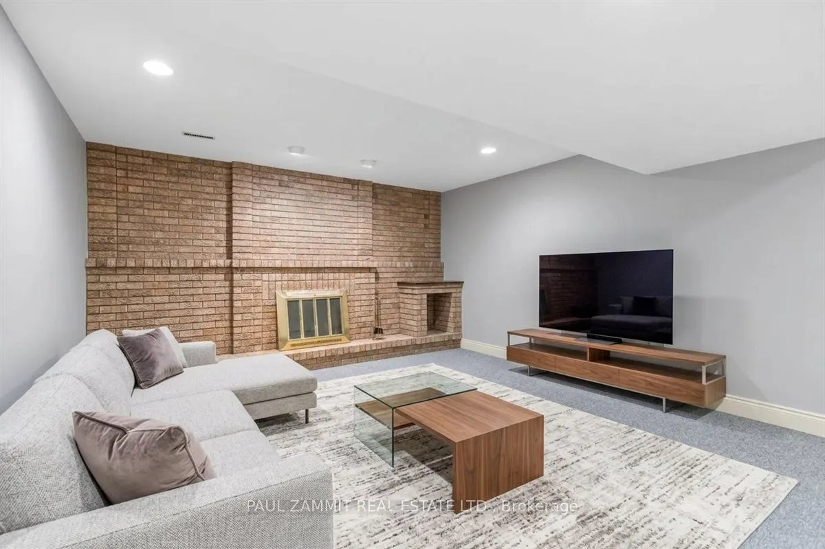 20 Tanglewood Trail