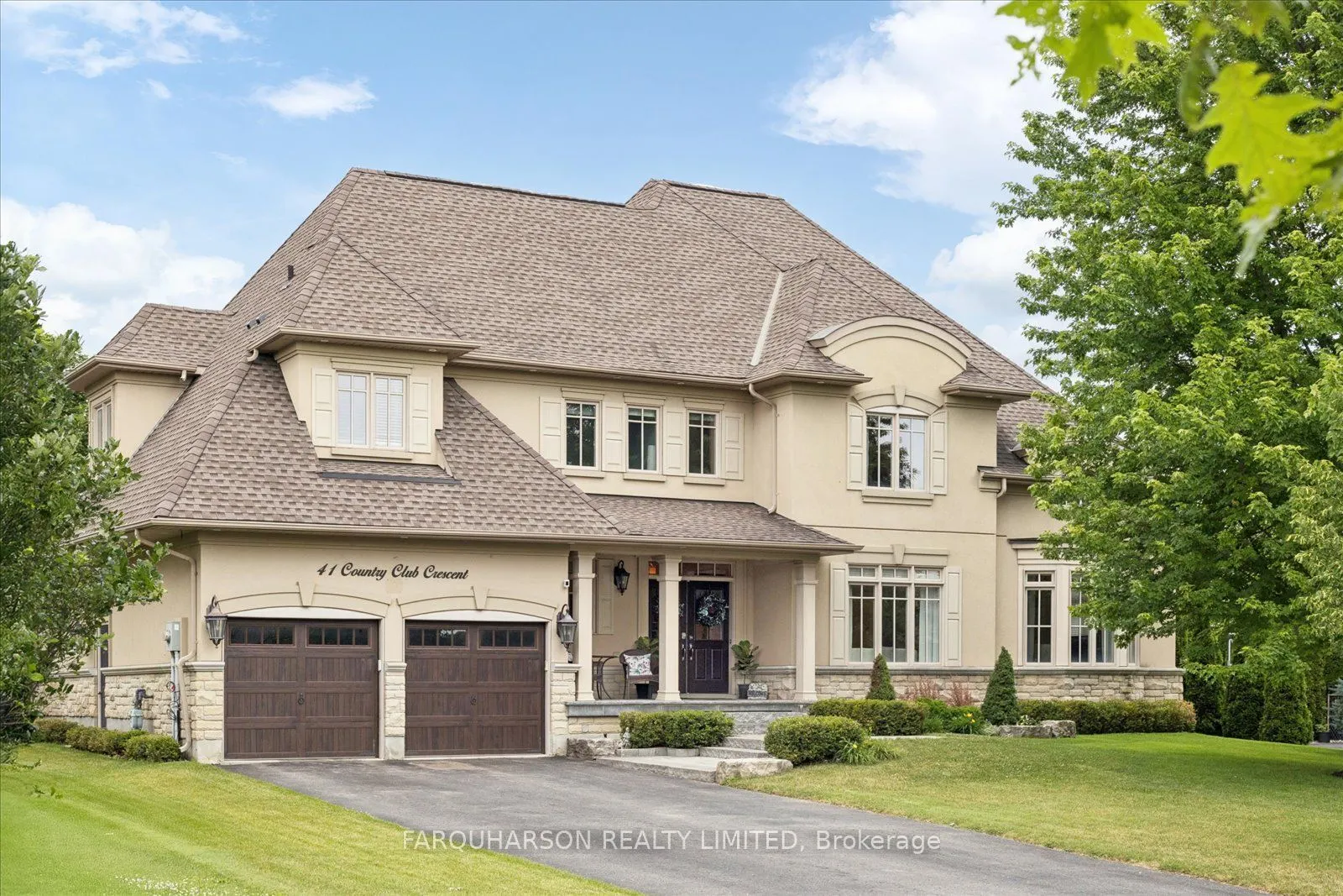 41 Country Club Crescent