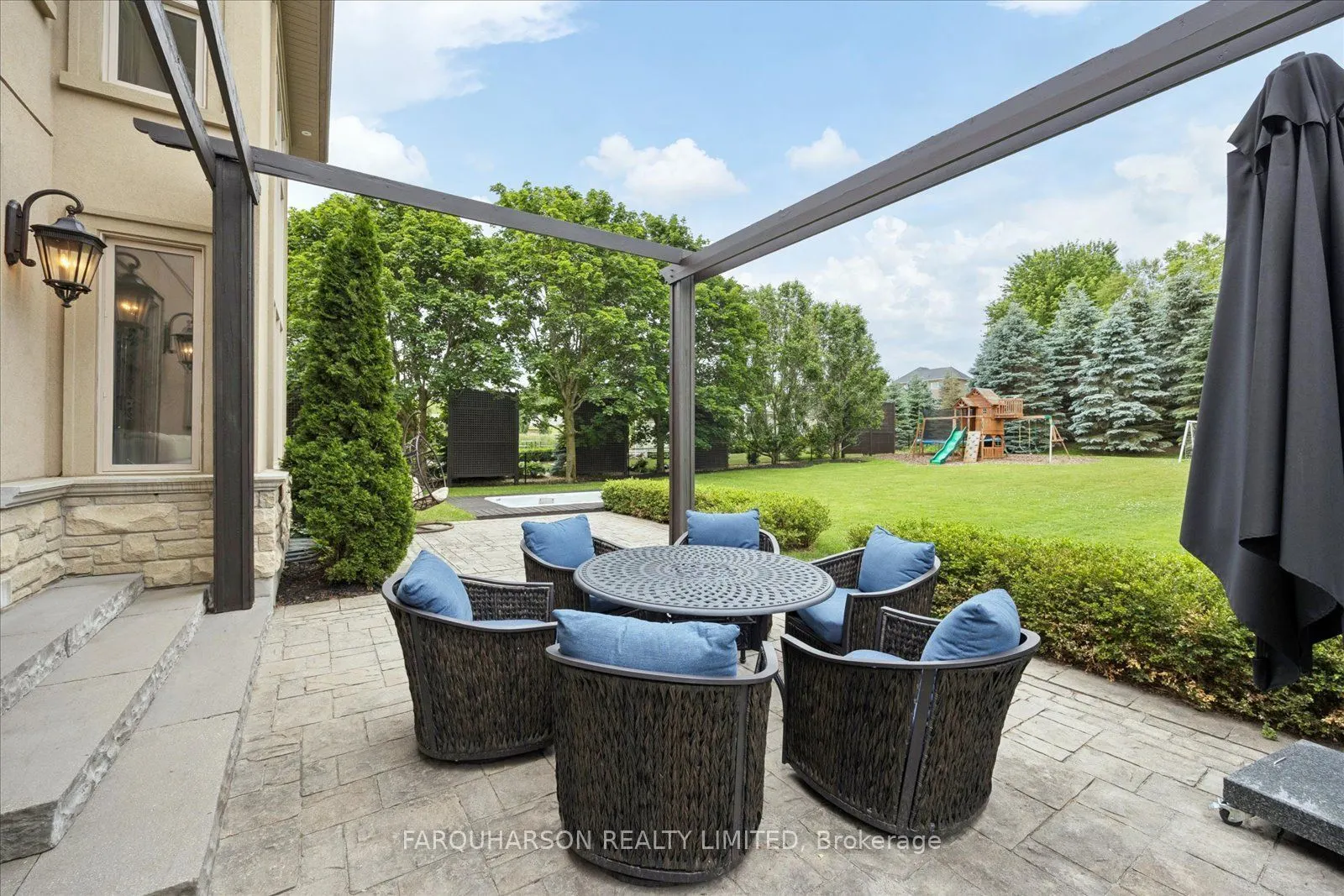 41 Country Club Crescent
