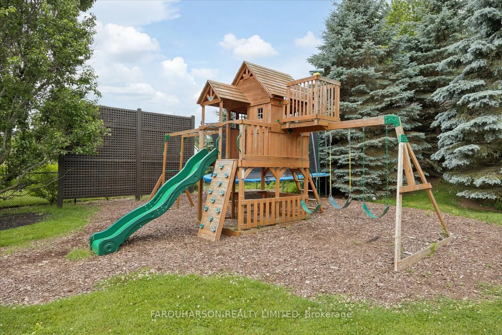 41 Country Club Crescent