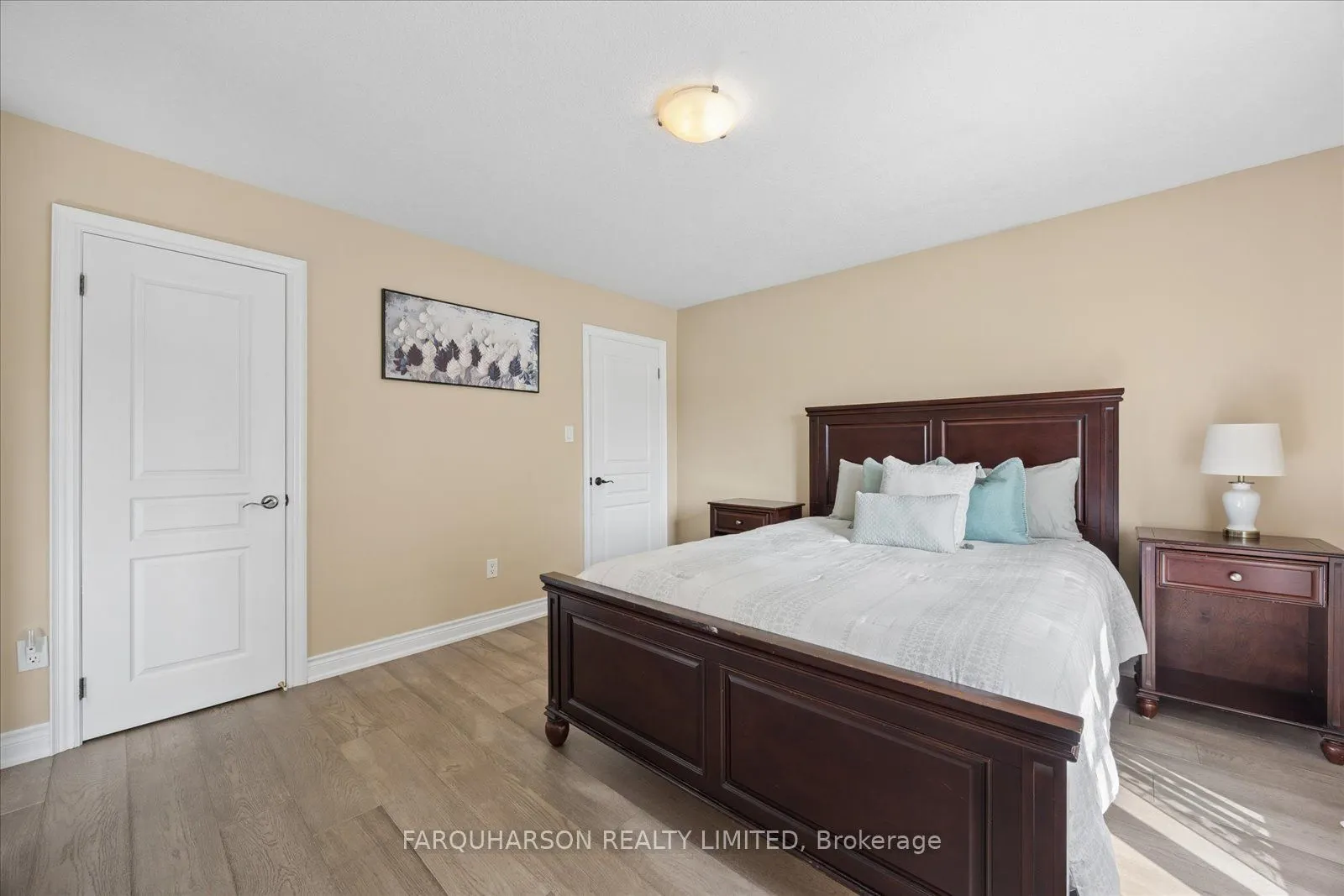 41 Country Club Crescent