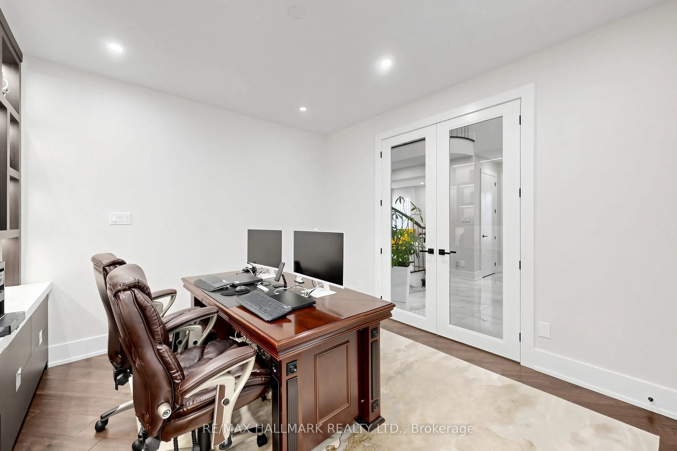 63 Willett Crescent