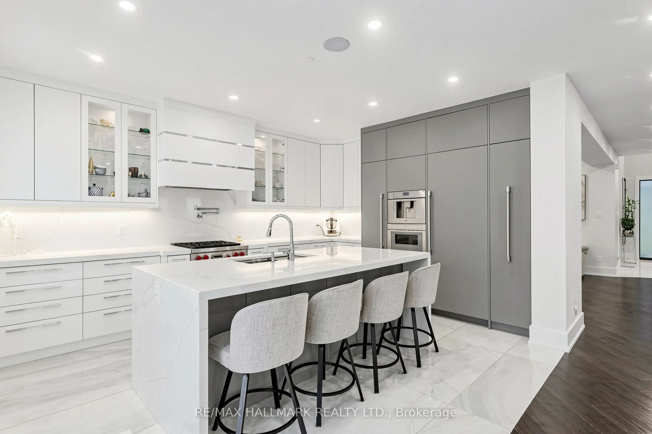 63 Willett Crescent