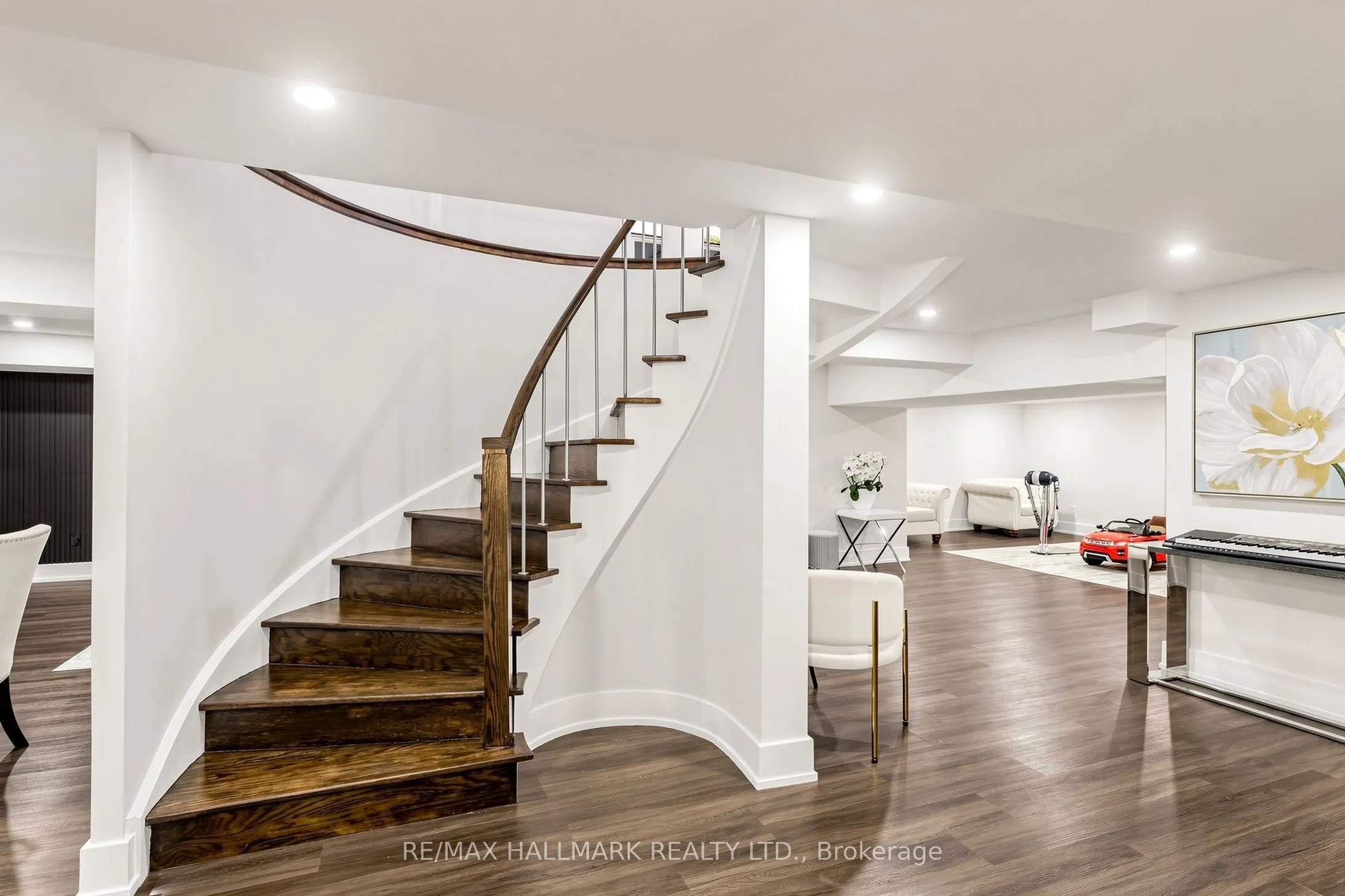 63 Willett Crescent