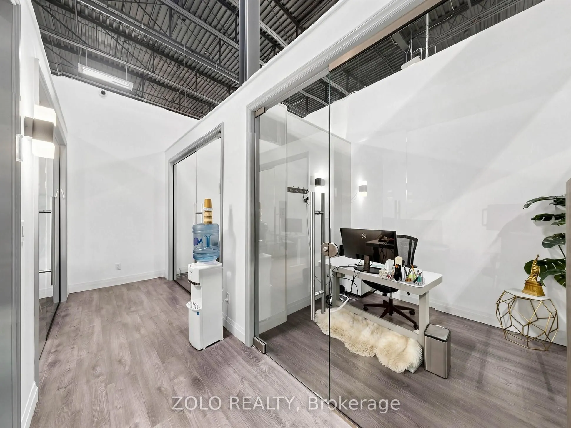 7250 Keele Street #D (350)