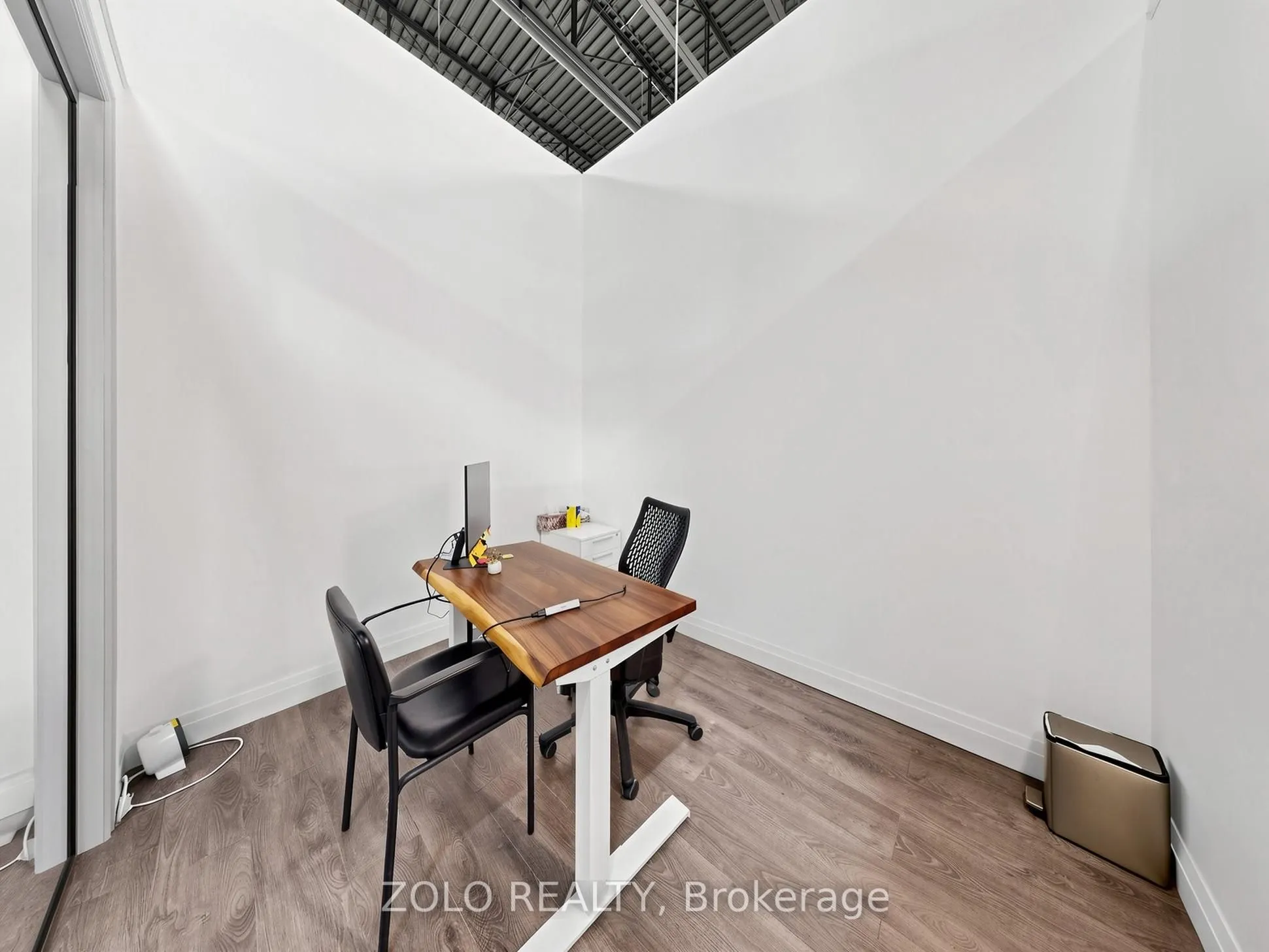 7250 Keele Street #D (350)