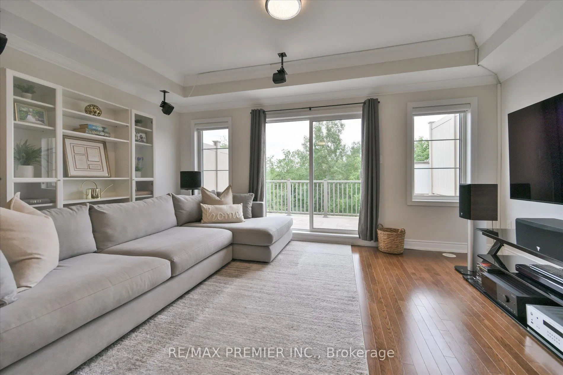 1331 Major Mackenzie Drive #114