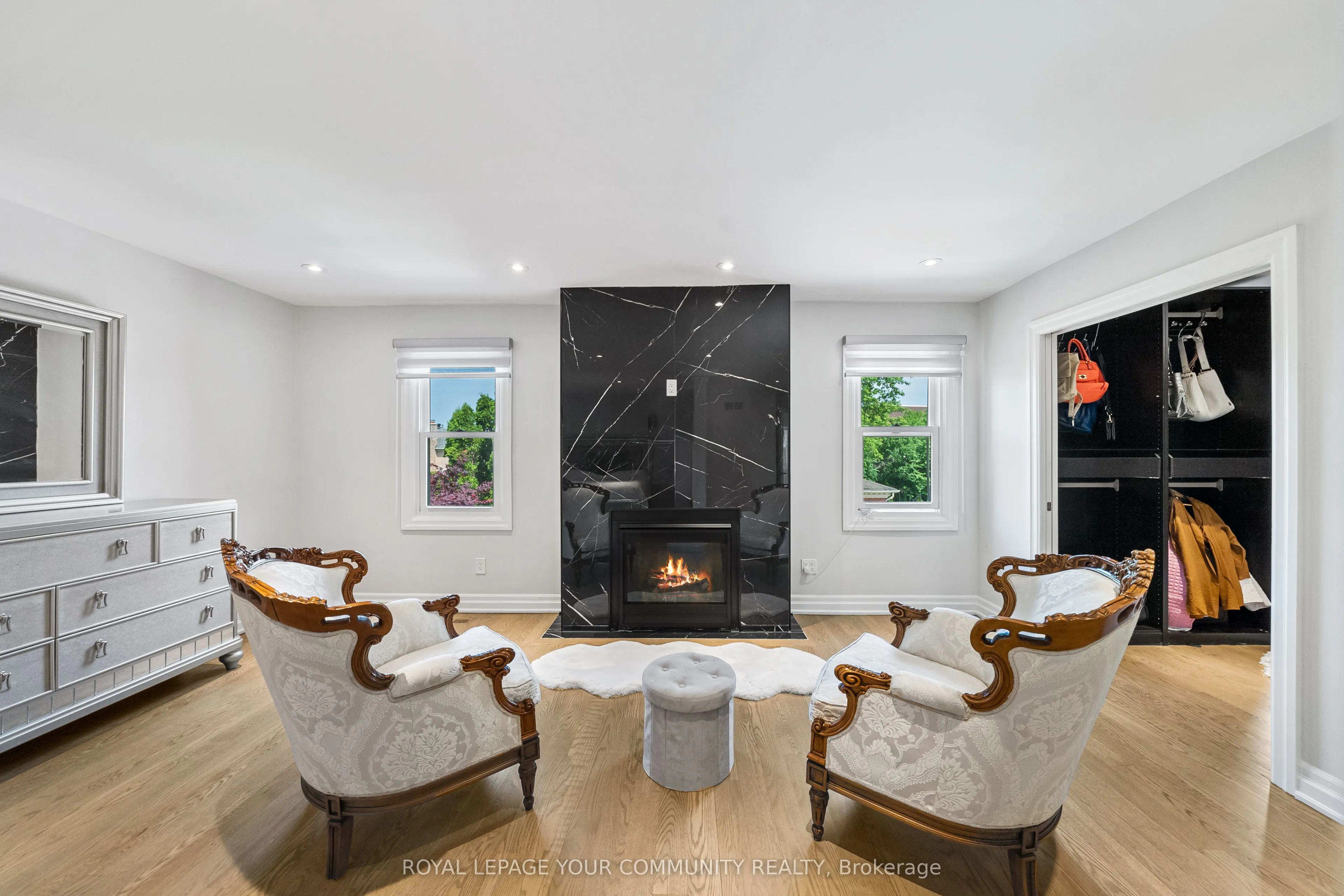 42 Oatlands Crescent