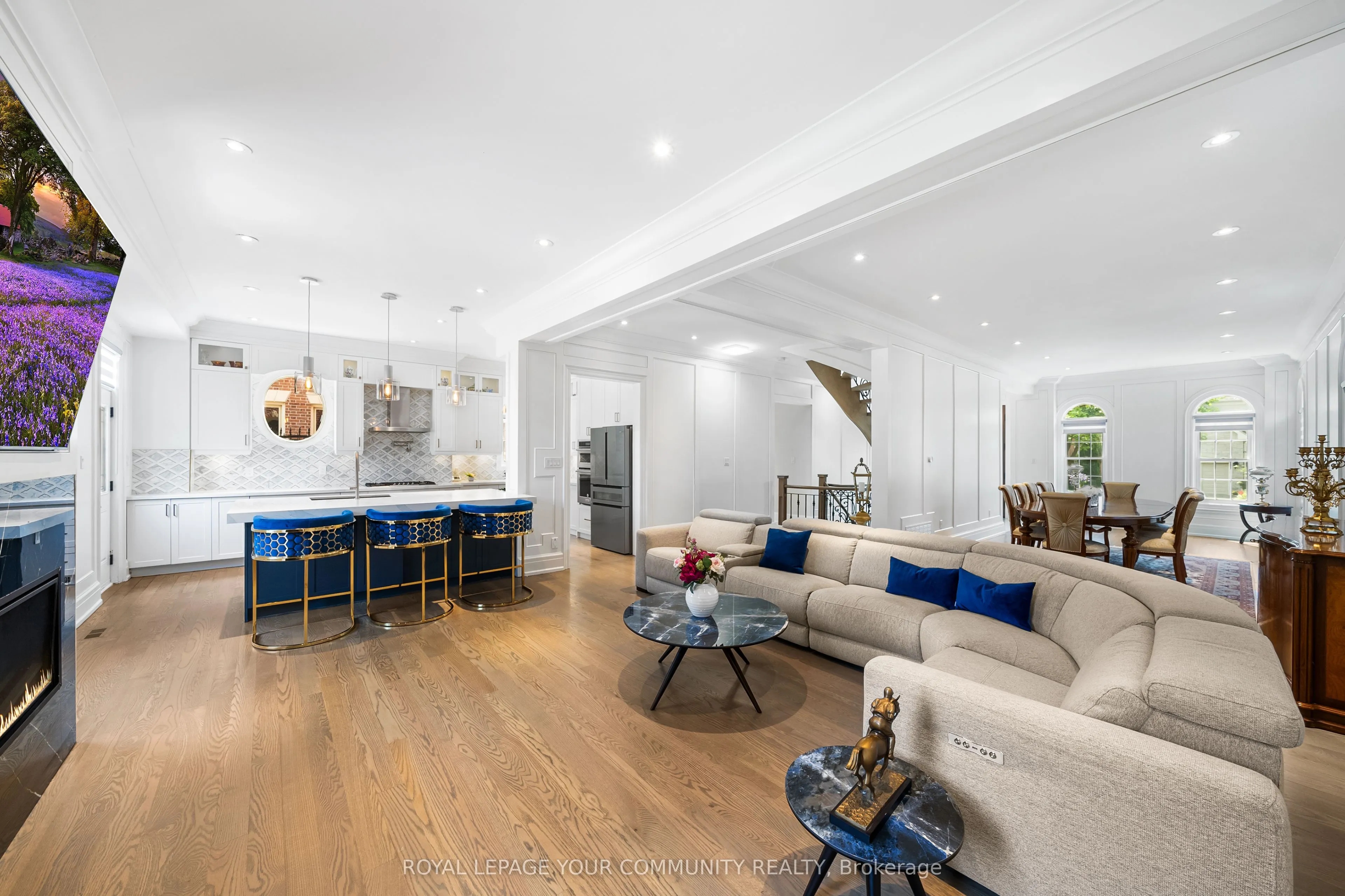 42 Oatlands Crescent