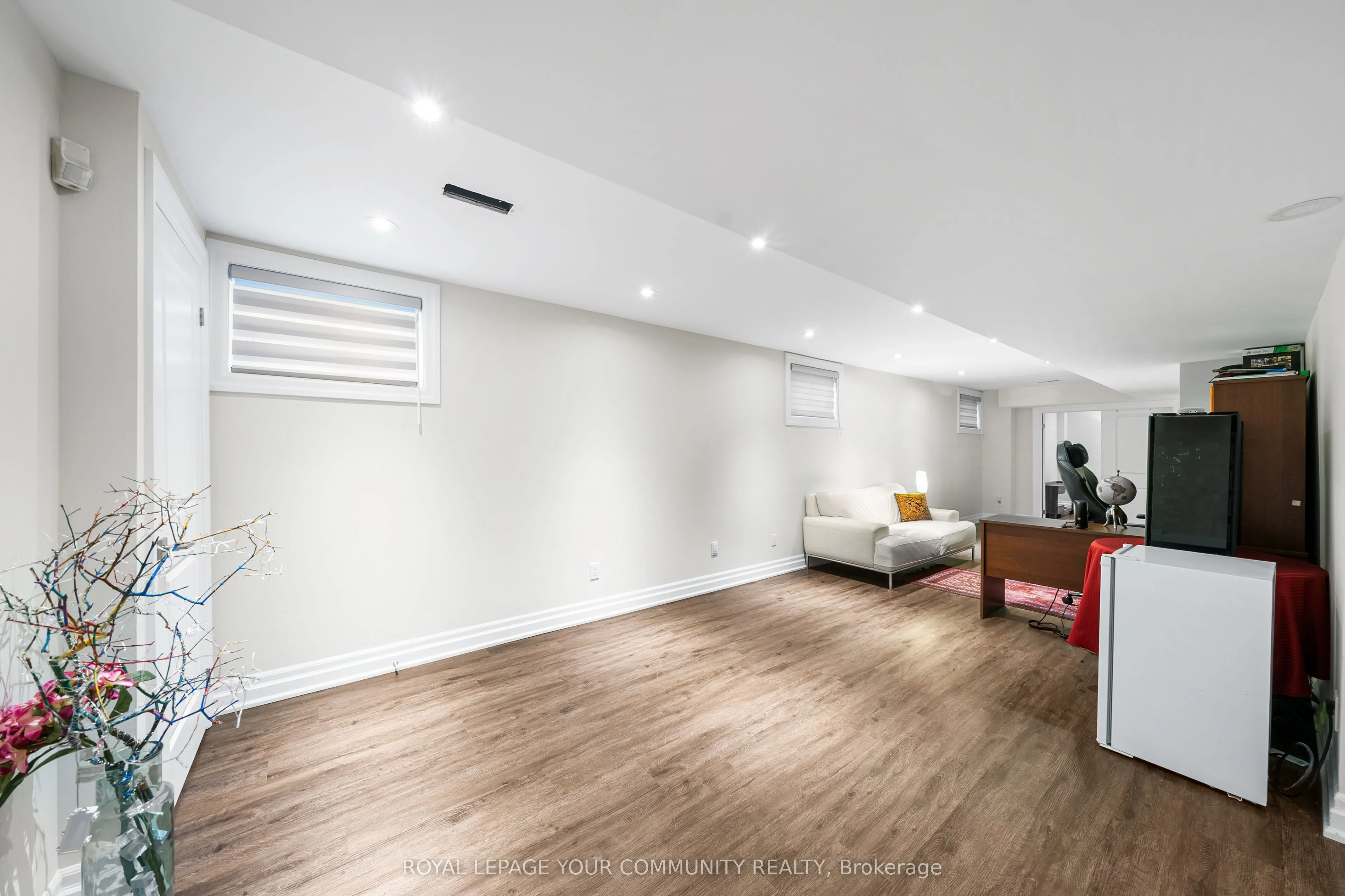 42 Oatlands Crescent